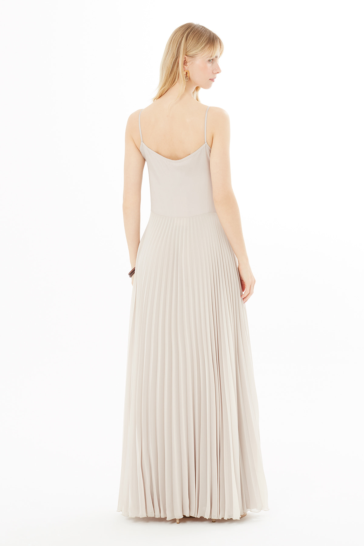 İnce Askılı Pliseli Uzun Elbise