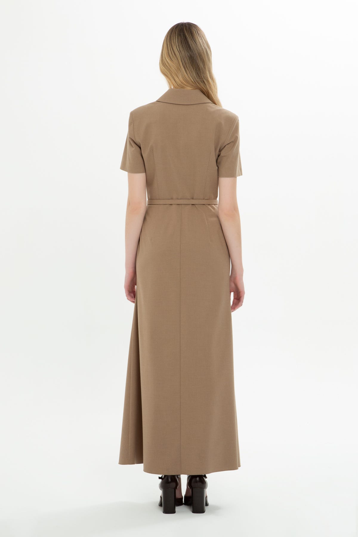 Ceket Yakalı Kemerli Uzun Elbise