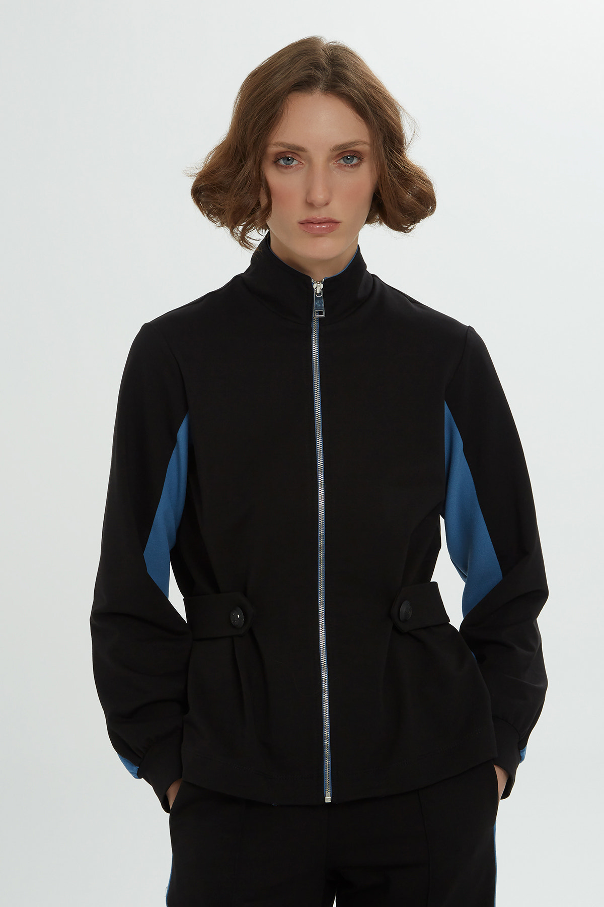 Paçası Düğme Detaylı Eşofman Takımı