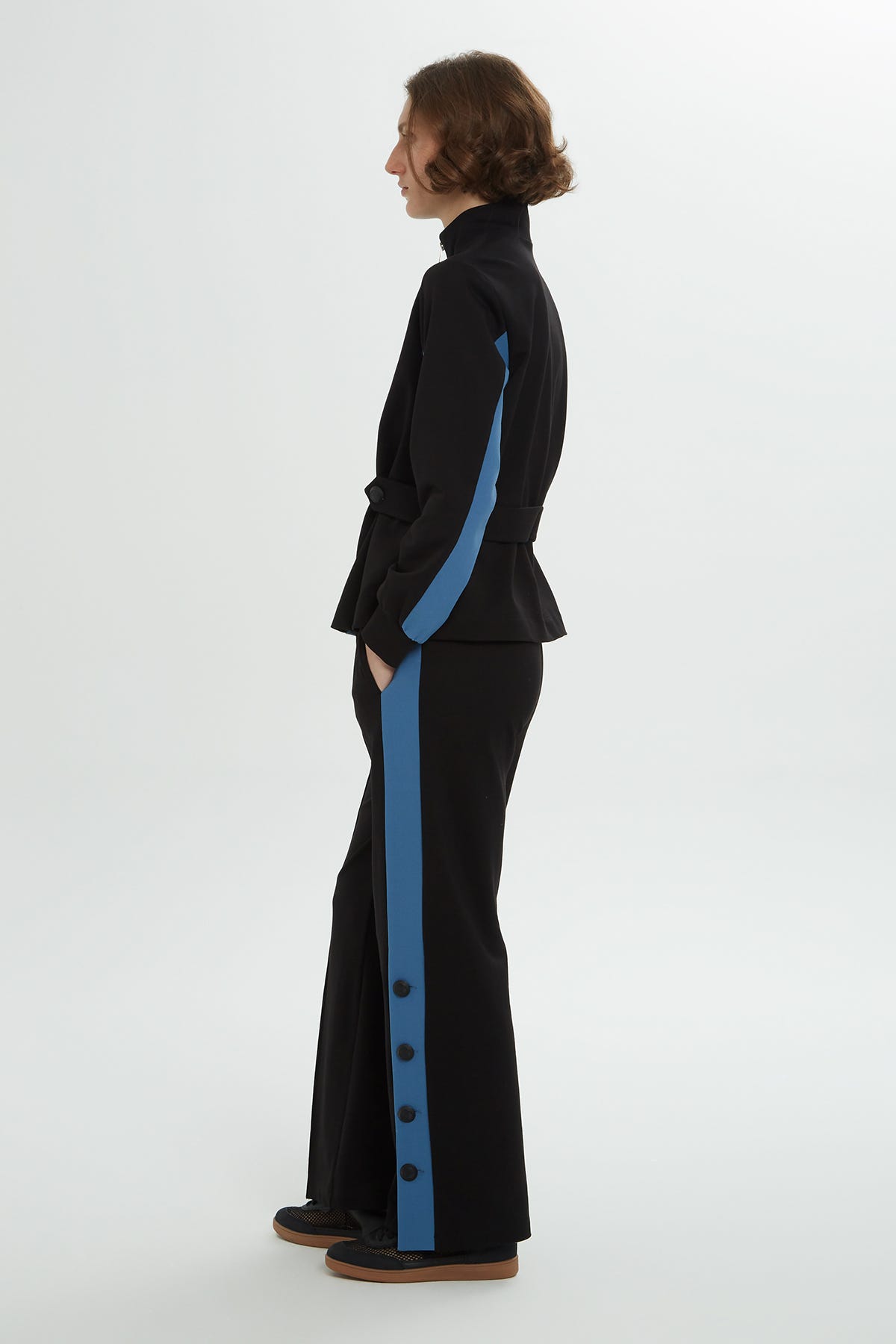 Paçası Düğme Detaylı Eşofman Takımı