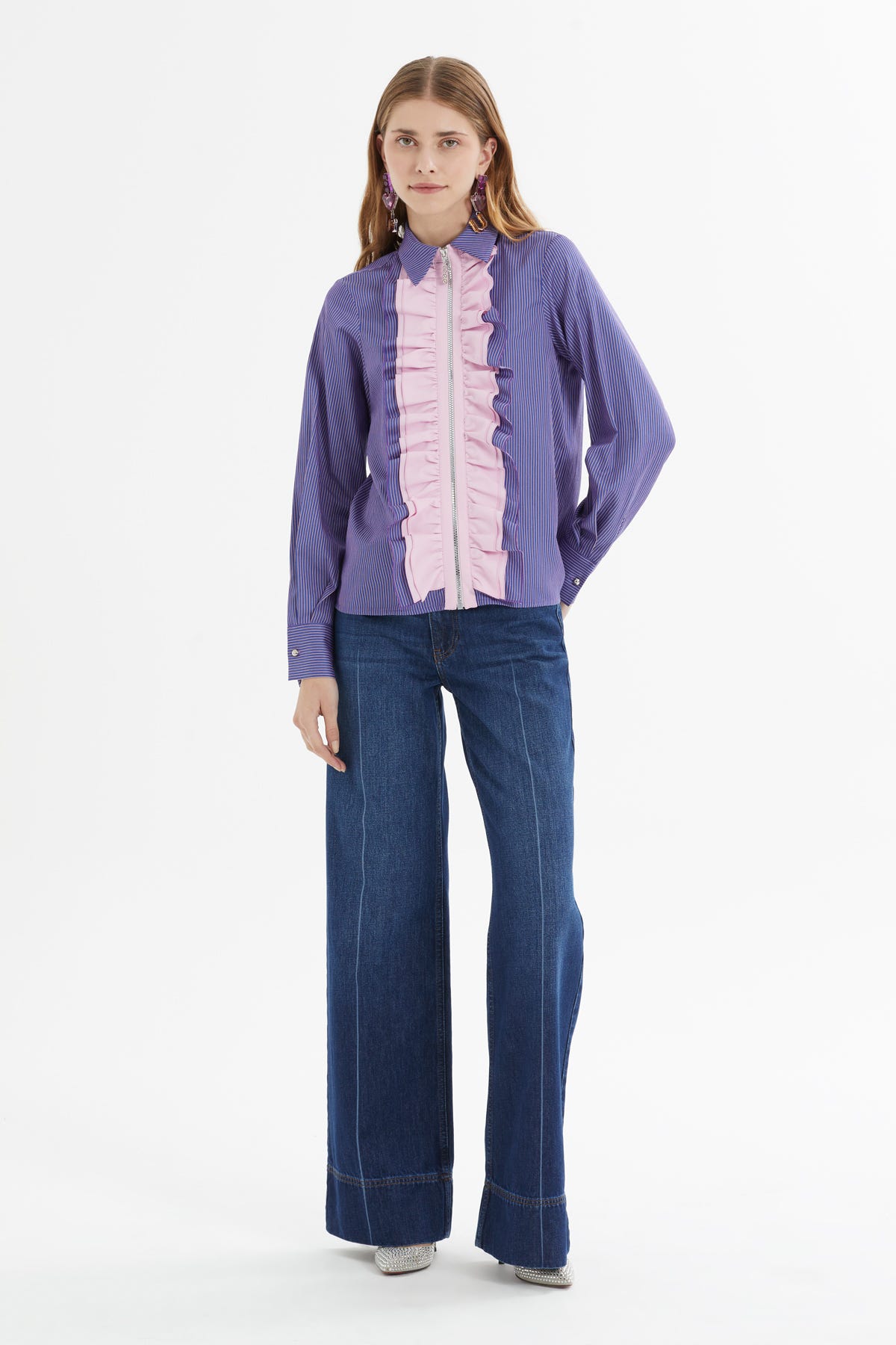 Yakası Fırfır Detaylı Çizgili Poplin Gömlek