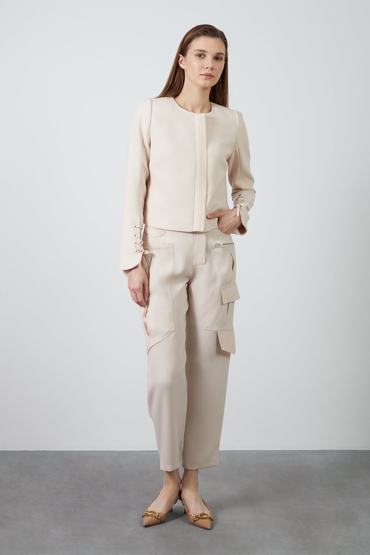 Kargo Cep Detaylı Bej Pantolon