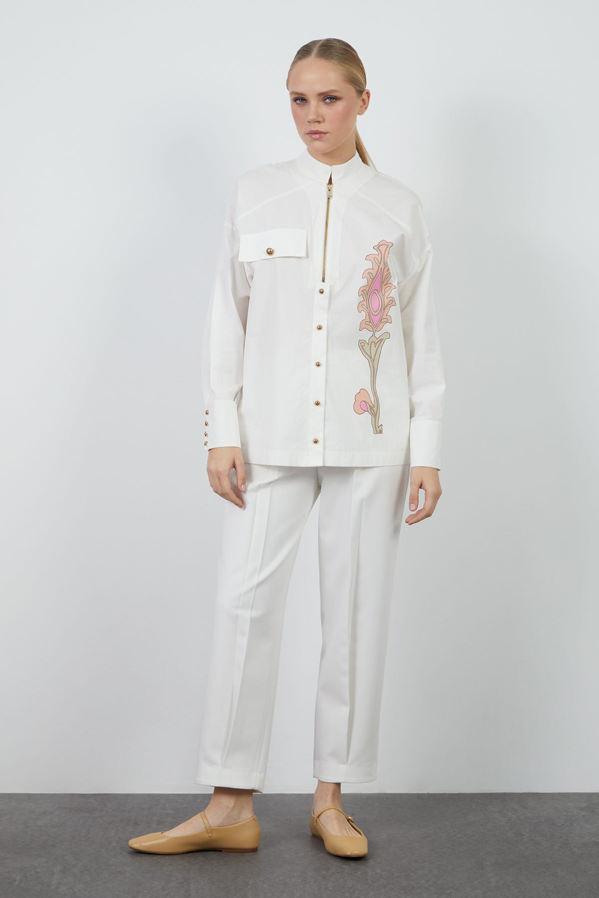 Fermuar Ve Düğme Detaylı Önü Baskılı Gömlek