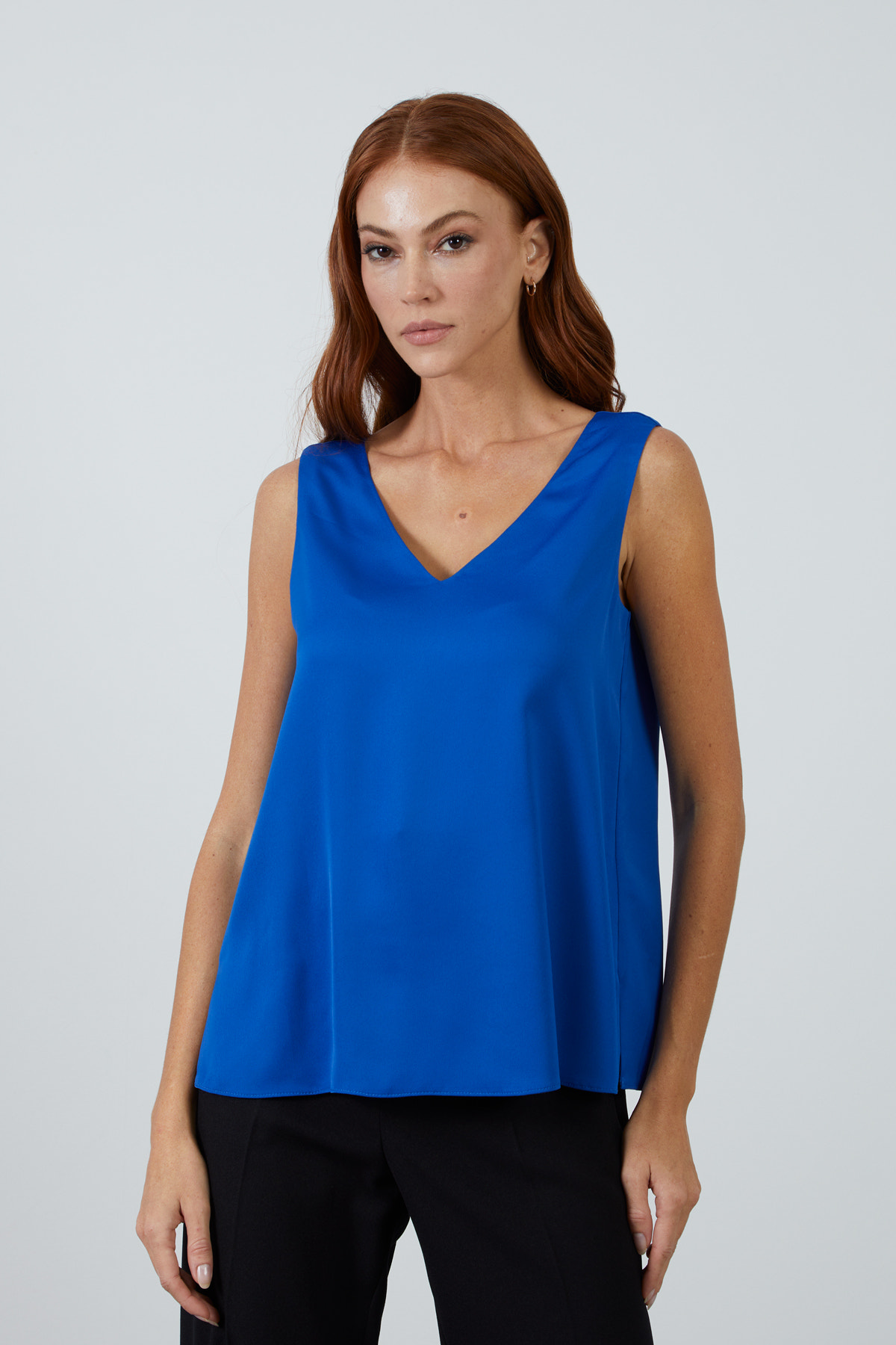 V Yaka Saten Mavi Kolsuz Bluz