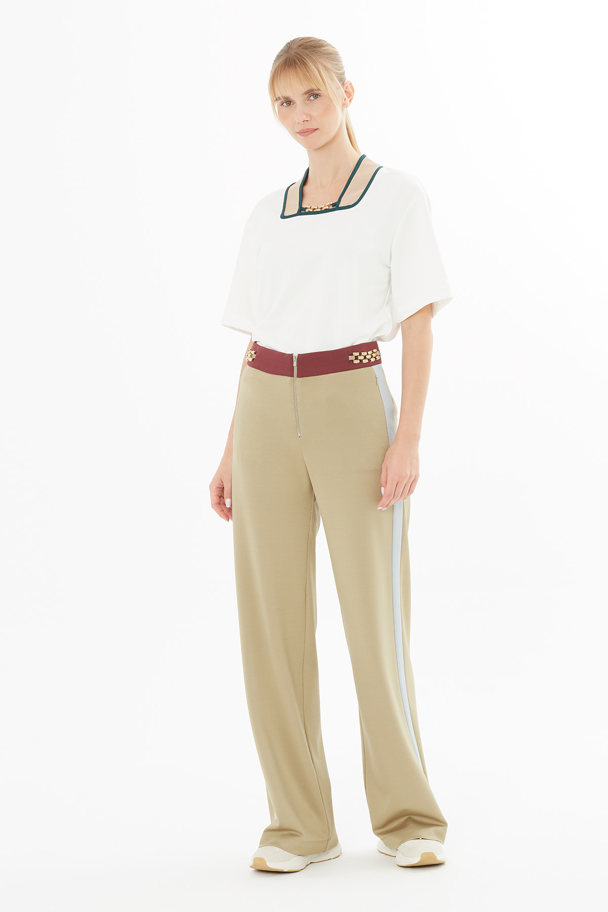 Aksesuar Detaylı Eşofman Altı