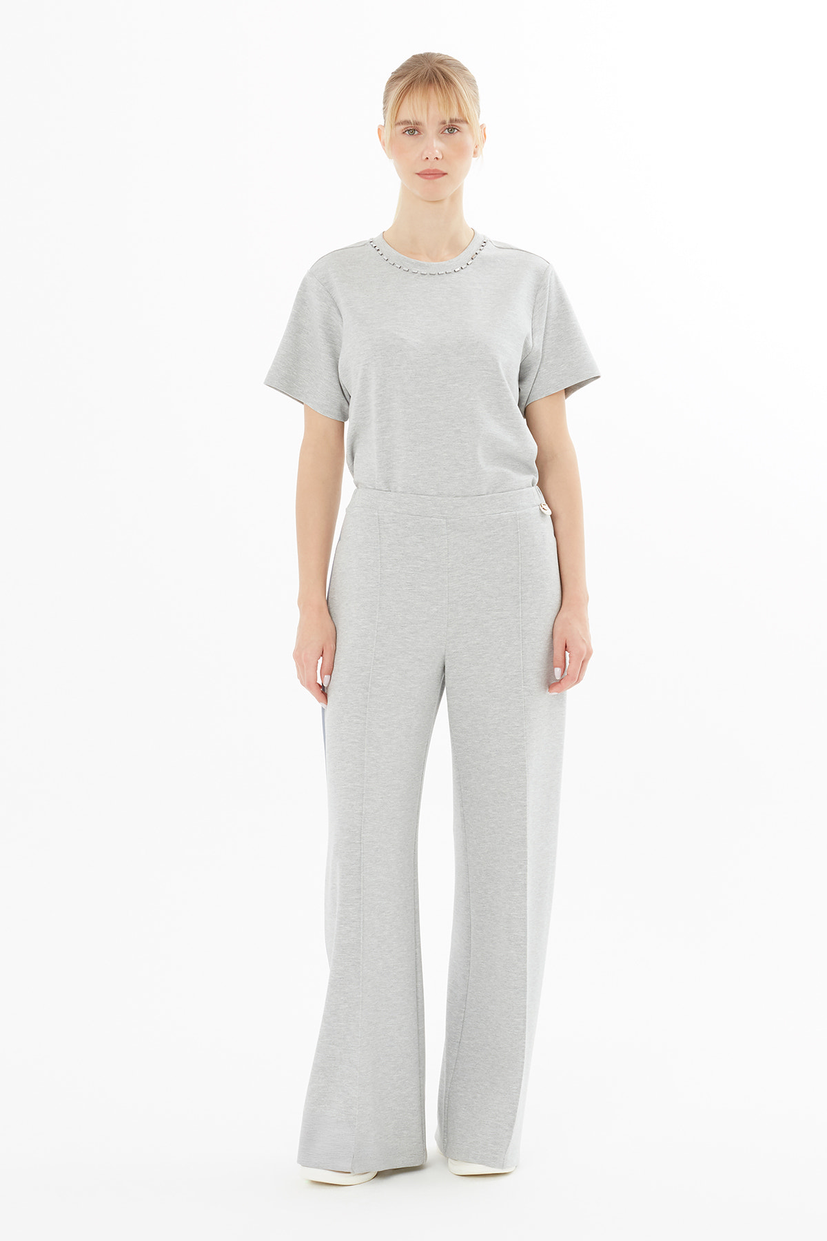 Biye Detaylı Aksesuarlı Eşofman Altı