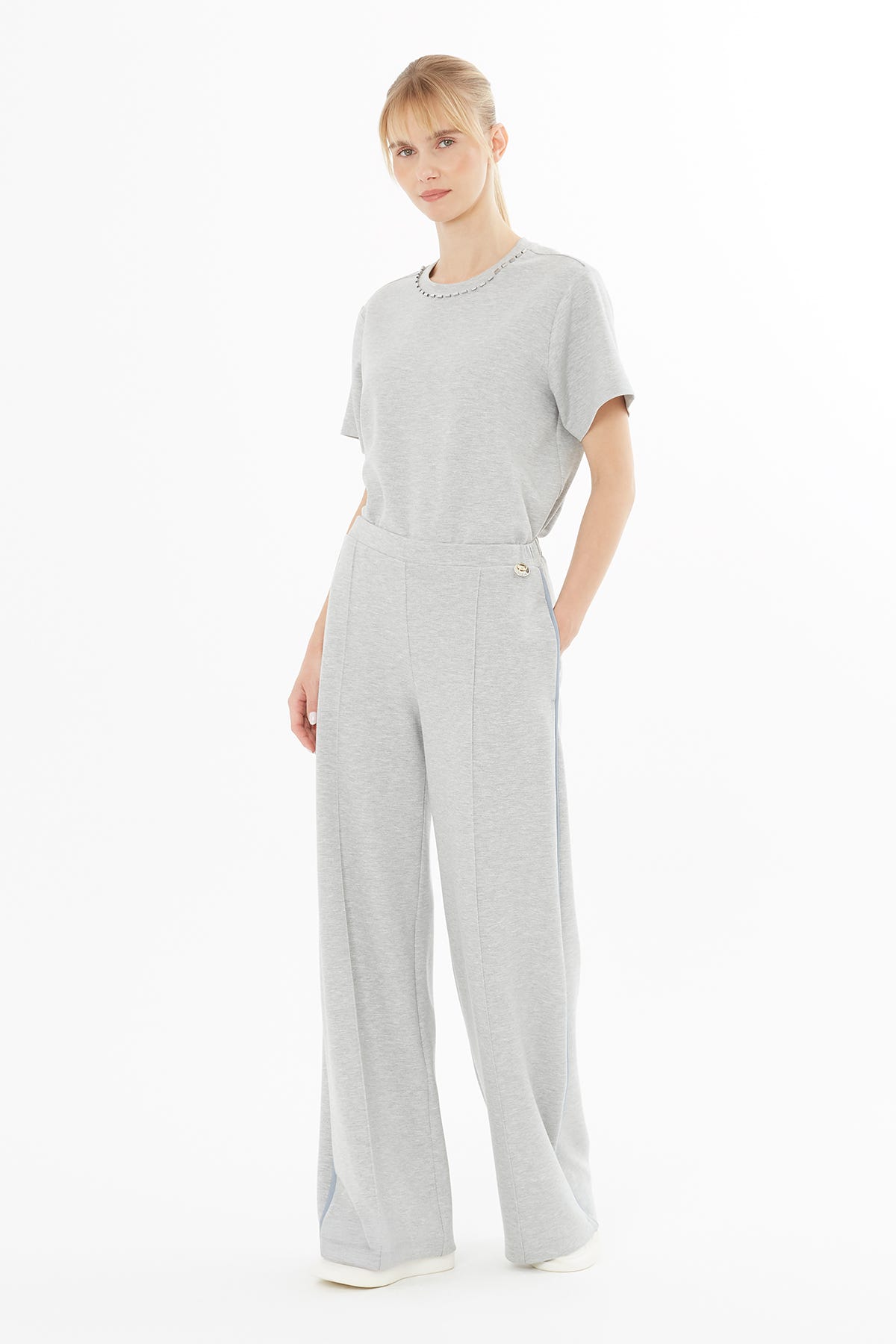 Biye Detaylı Aksesuarlı Eşofman Altı