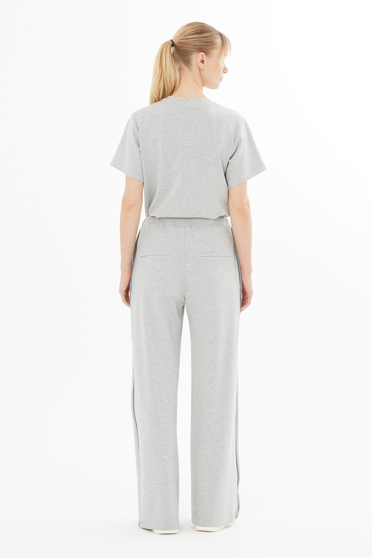 Biye Detaylı Aksesuarlı Eşofman Altı