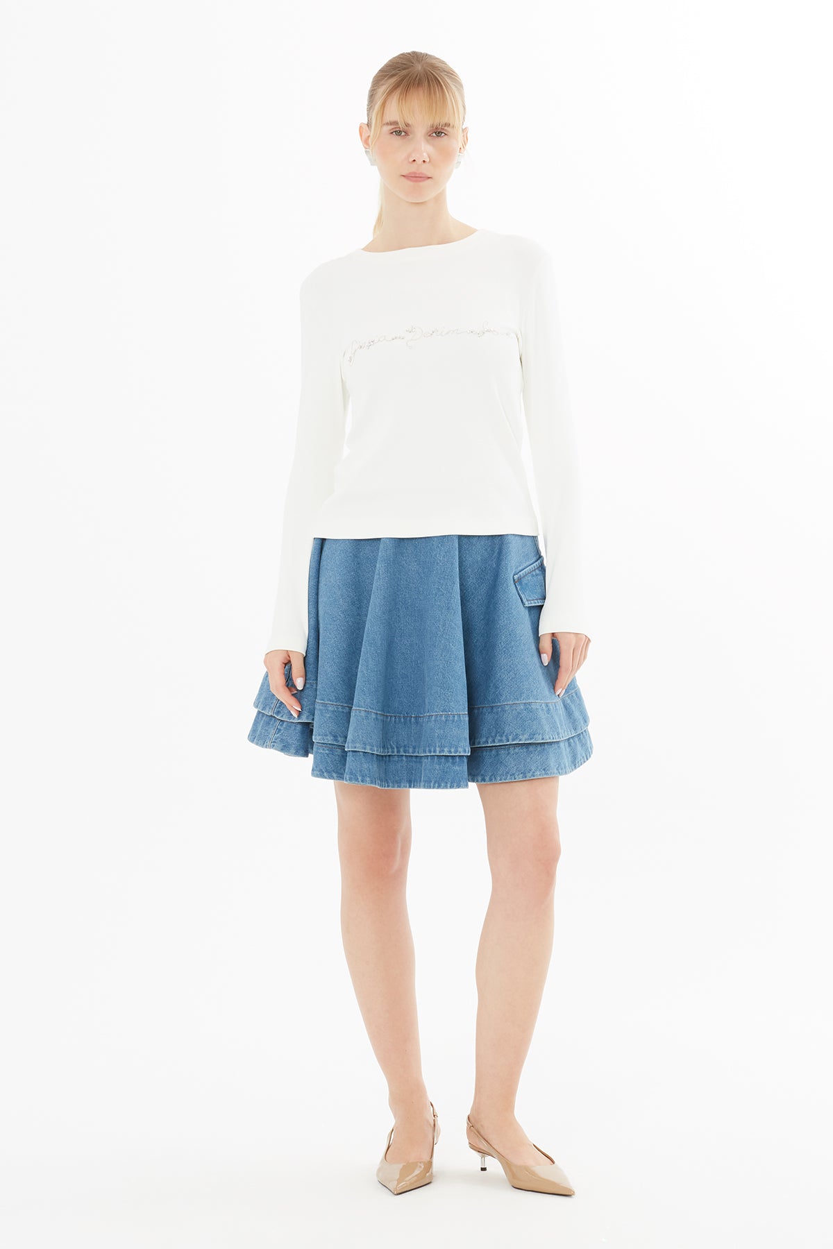 Simli Nakış Detaylı Ve İşlemeli T-Shirt