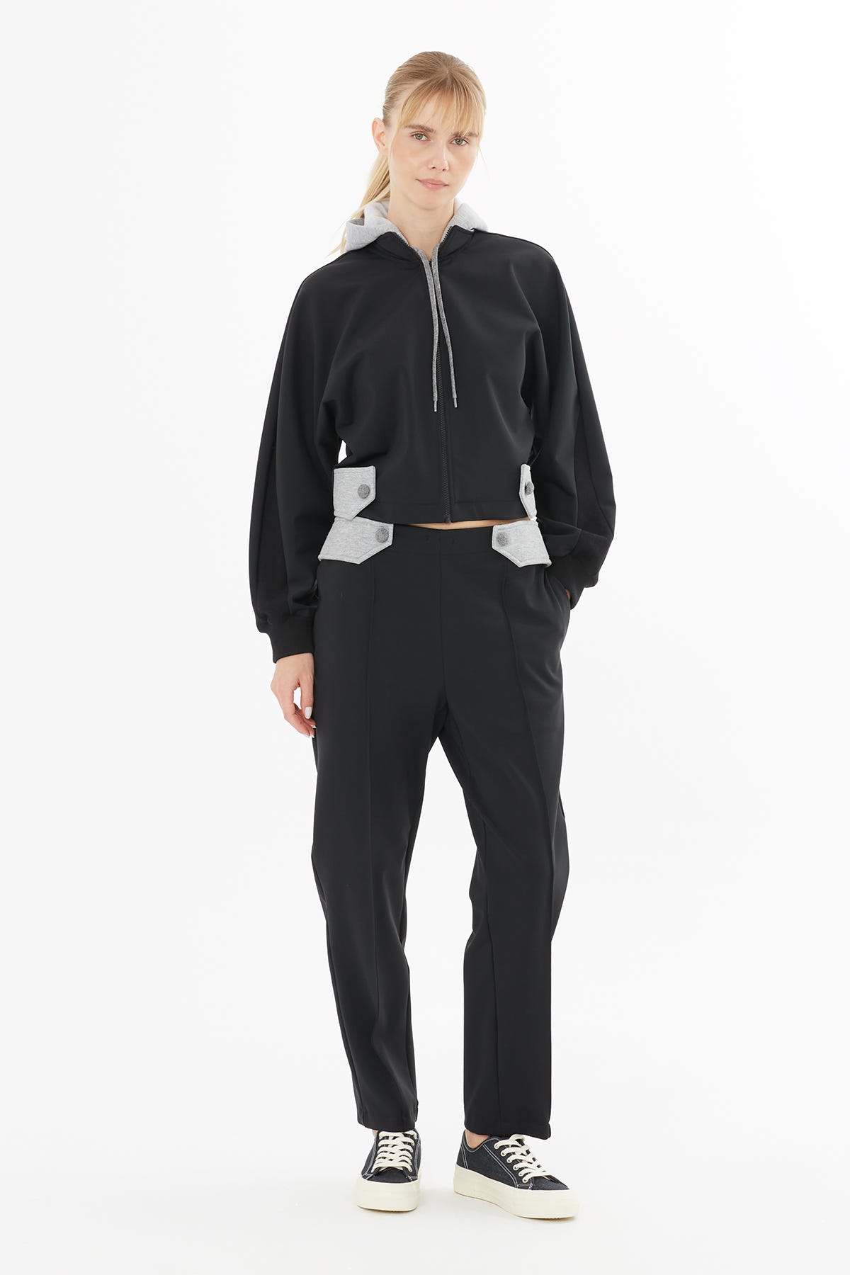 Kontras Detaylı Apoletli Ceket