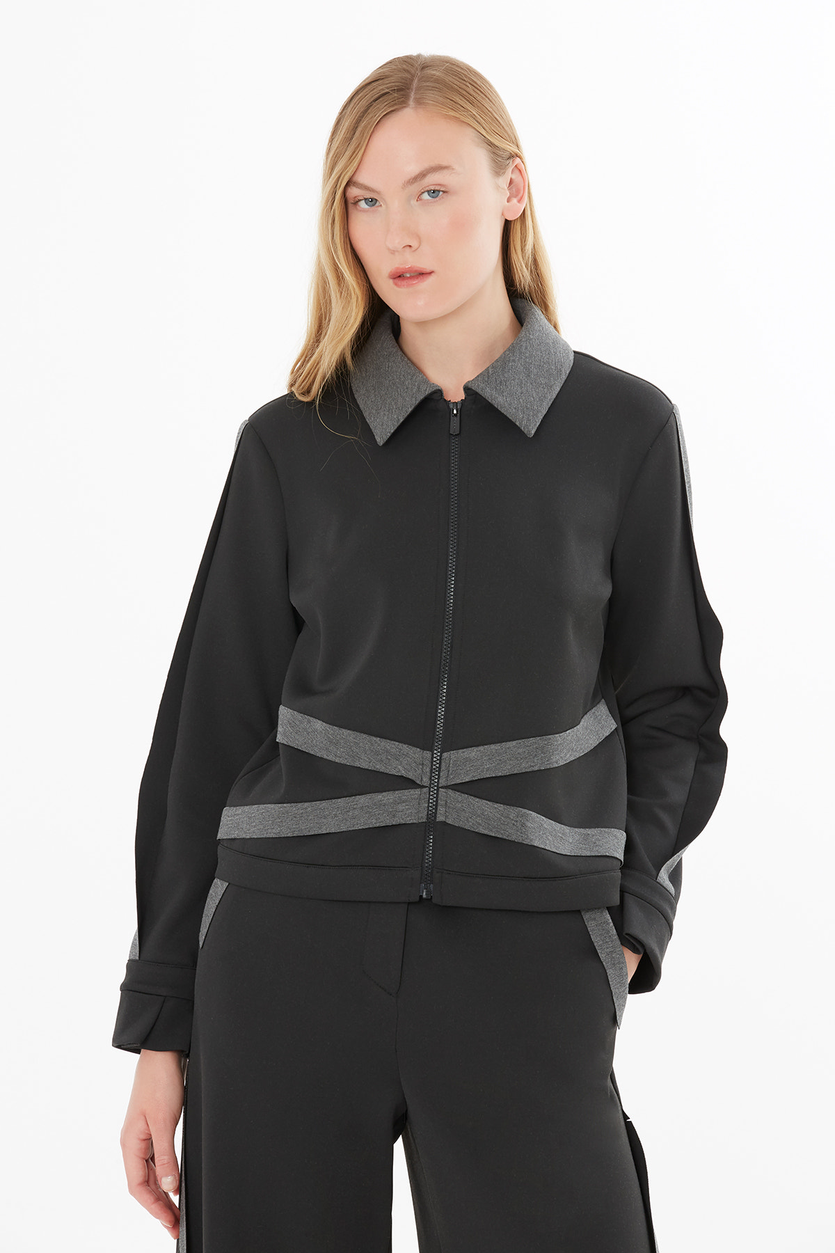 Dikiş Detaylı Ceket