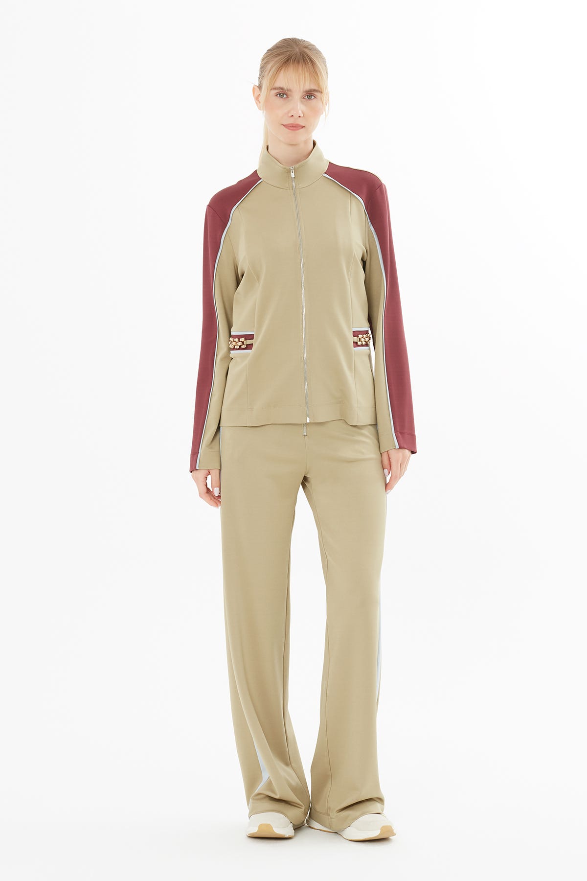 Aksesuar Detaylı Ceket