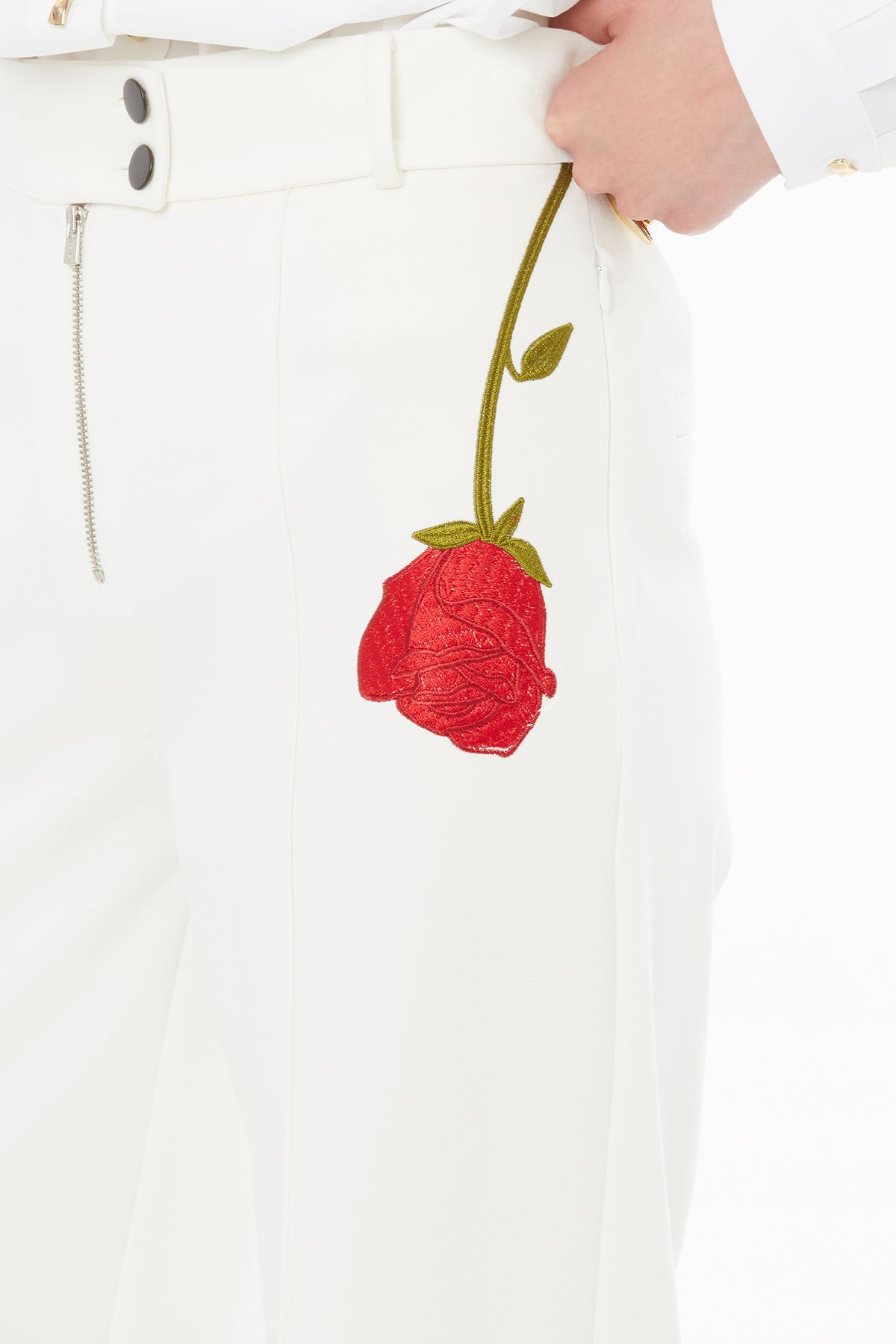 Ön Beden Gül Nakışlı Pantolon