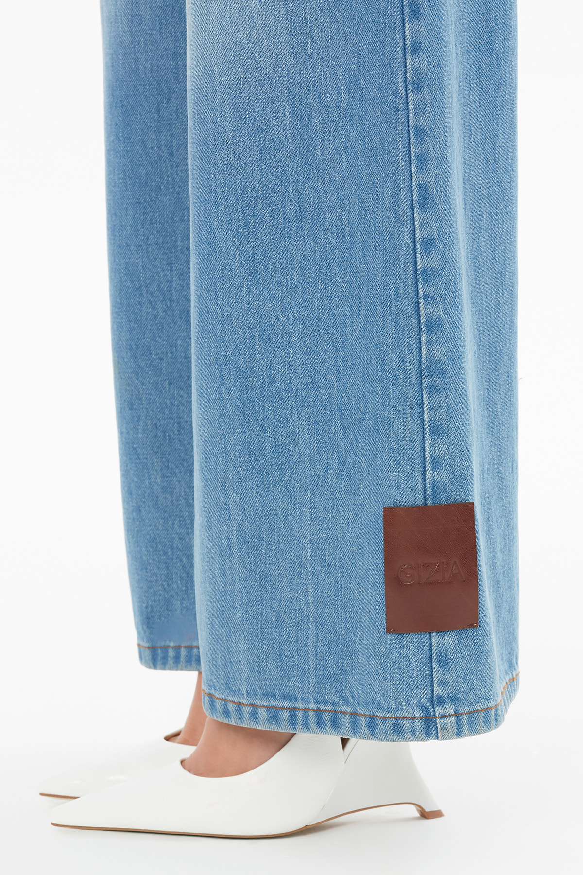 Jagron Detaylı Cebi Nakış Detaylı Bol Paça Jean