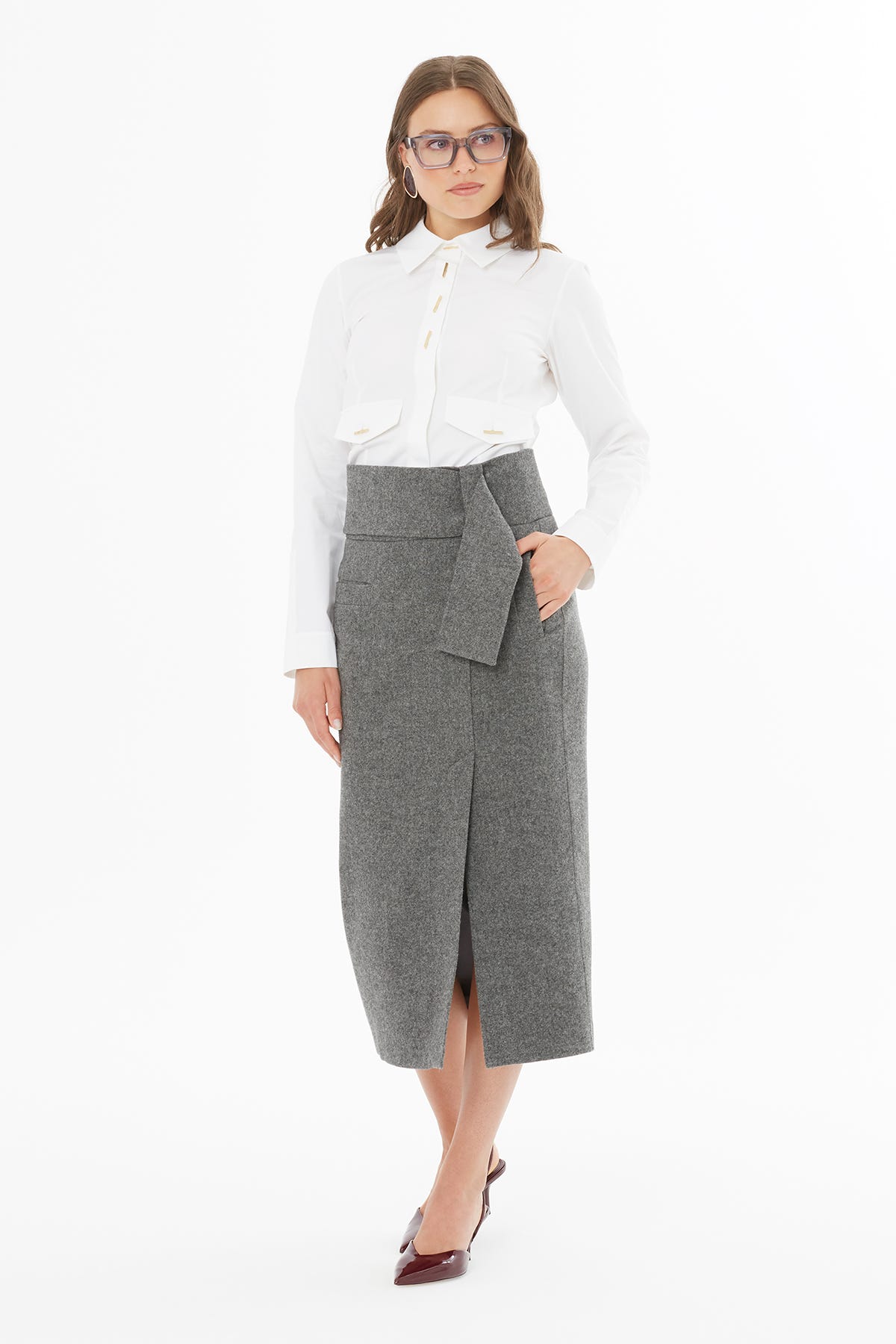 Kemer Detaylı Yırtmaçlı Kalem Etek