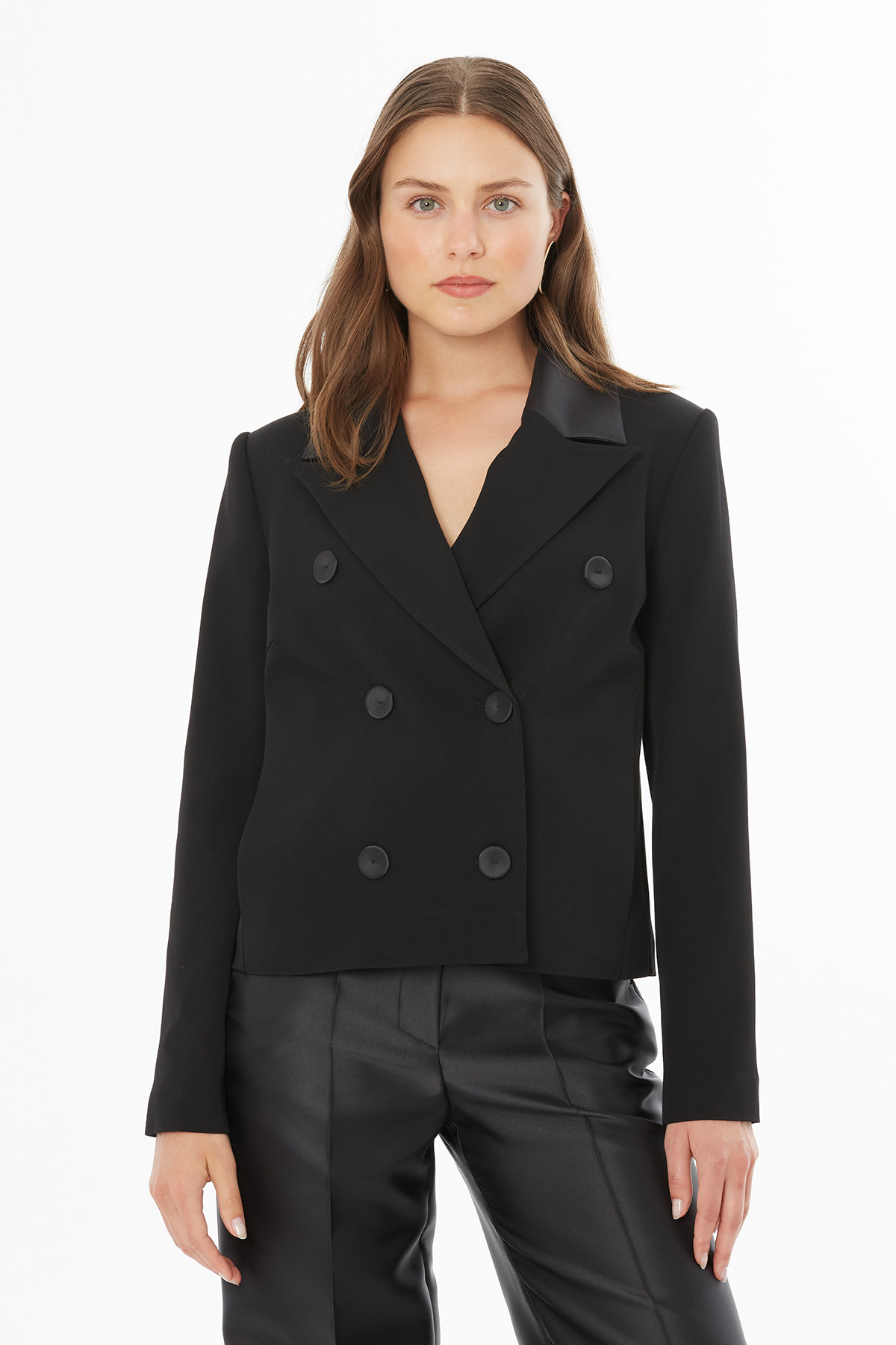 Düğme Detaylı Kruvaze Ceket