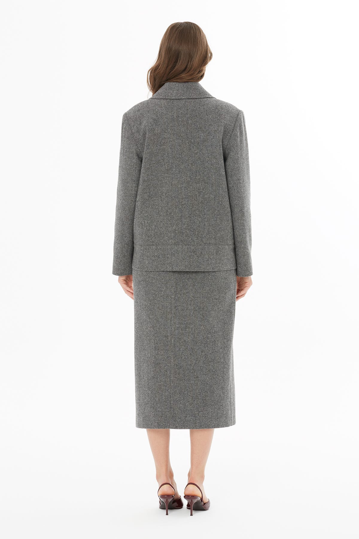 Önden Düğmeli Uzun Kollu Ceket