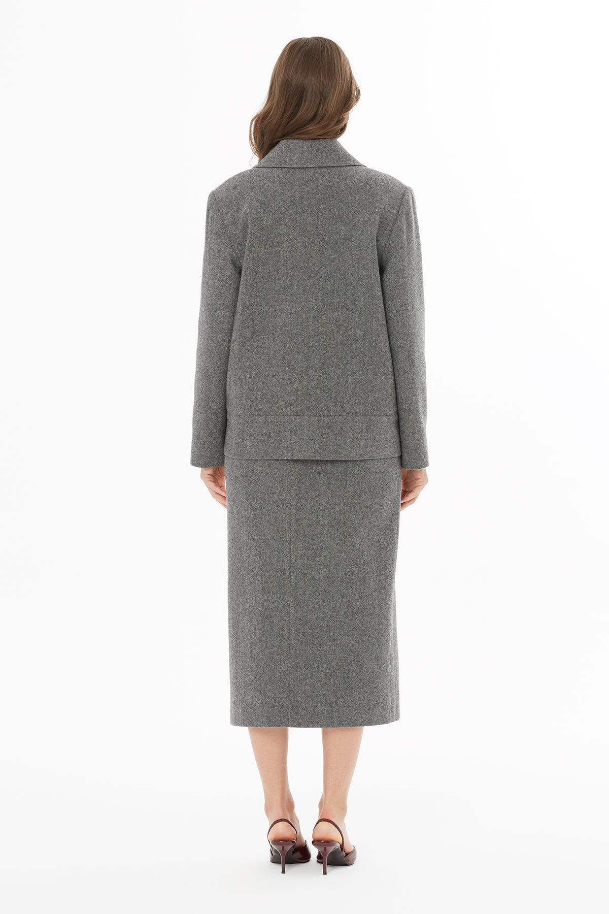 Önden Düğmeli Uzun Kollu Ceket