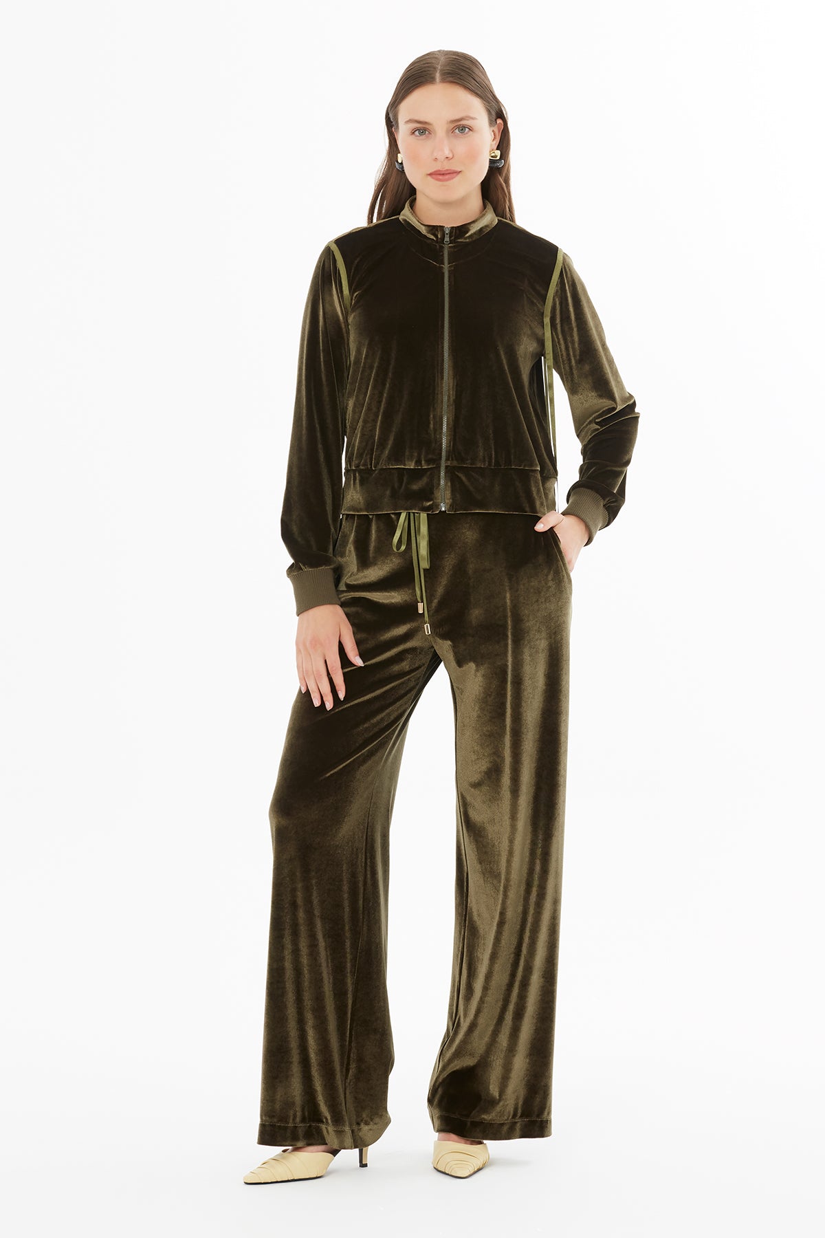 Aksesuar Detaylı Kadife Ceket