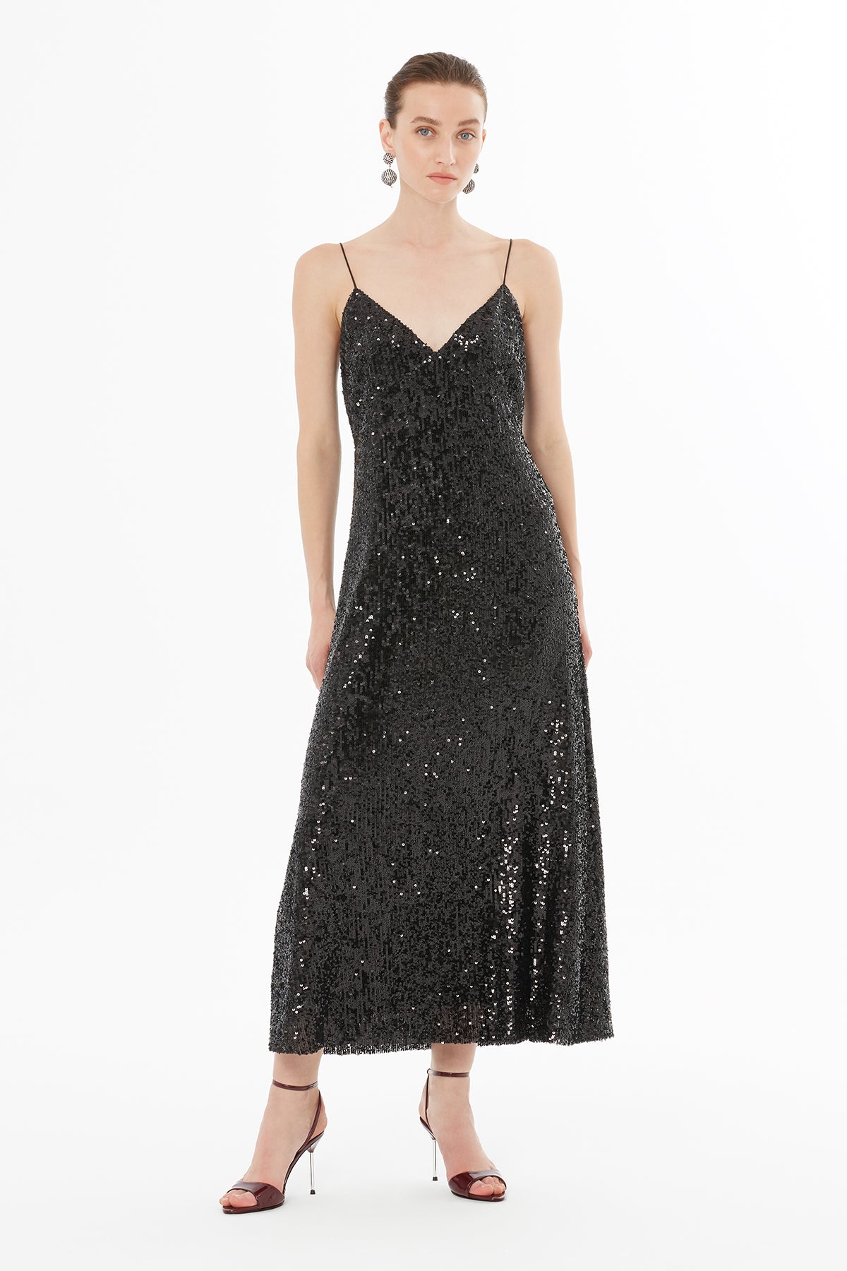 İnce Askılı V Yaka Saten Elbise