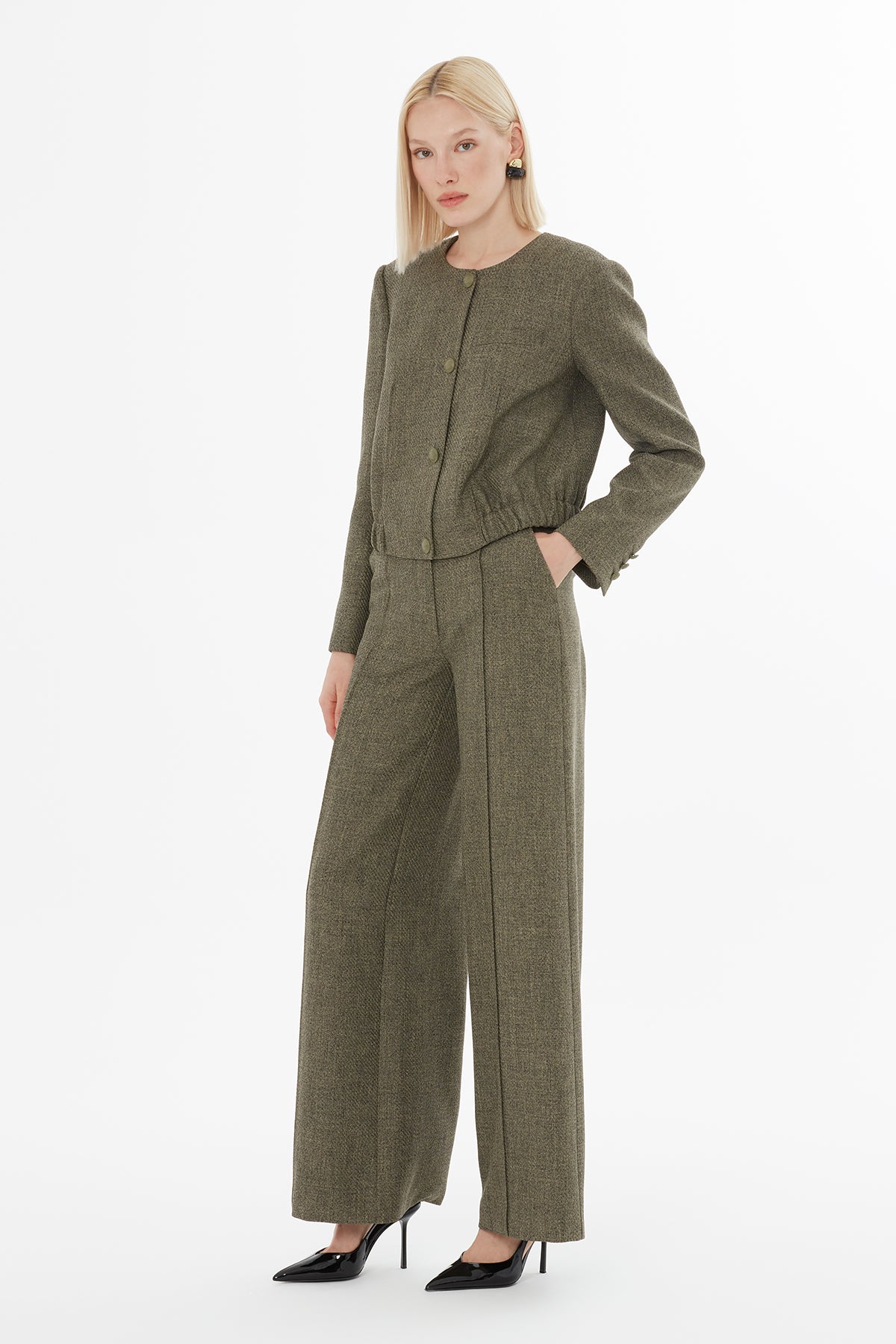 Beli Lastikli Ceket Ve Pantolonlu Takım