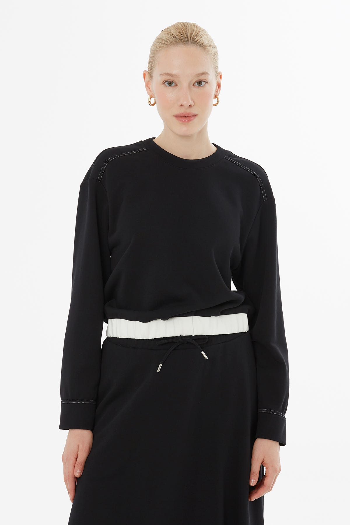 Beli Lastikli Kordonlu  Etekli Takım