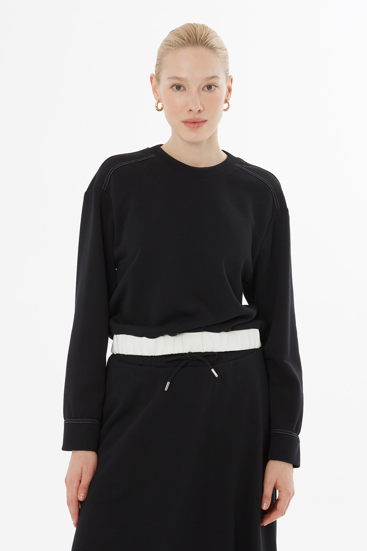 Beli Lastikli Kordonlu  Etekli Takım