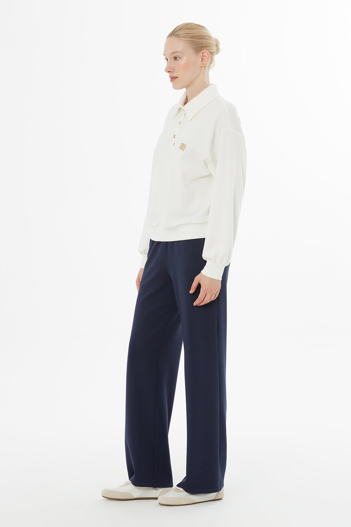 Düğmeli Uzun Kol Bluz ve Eşofman Takımı