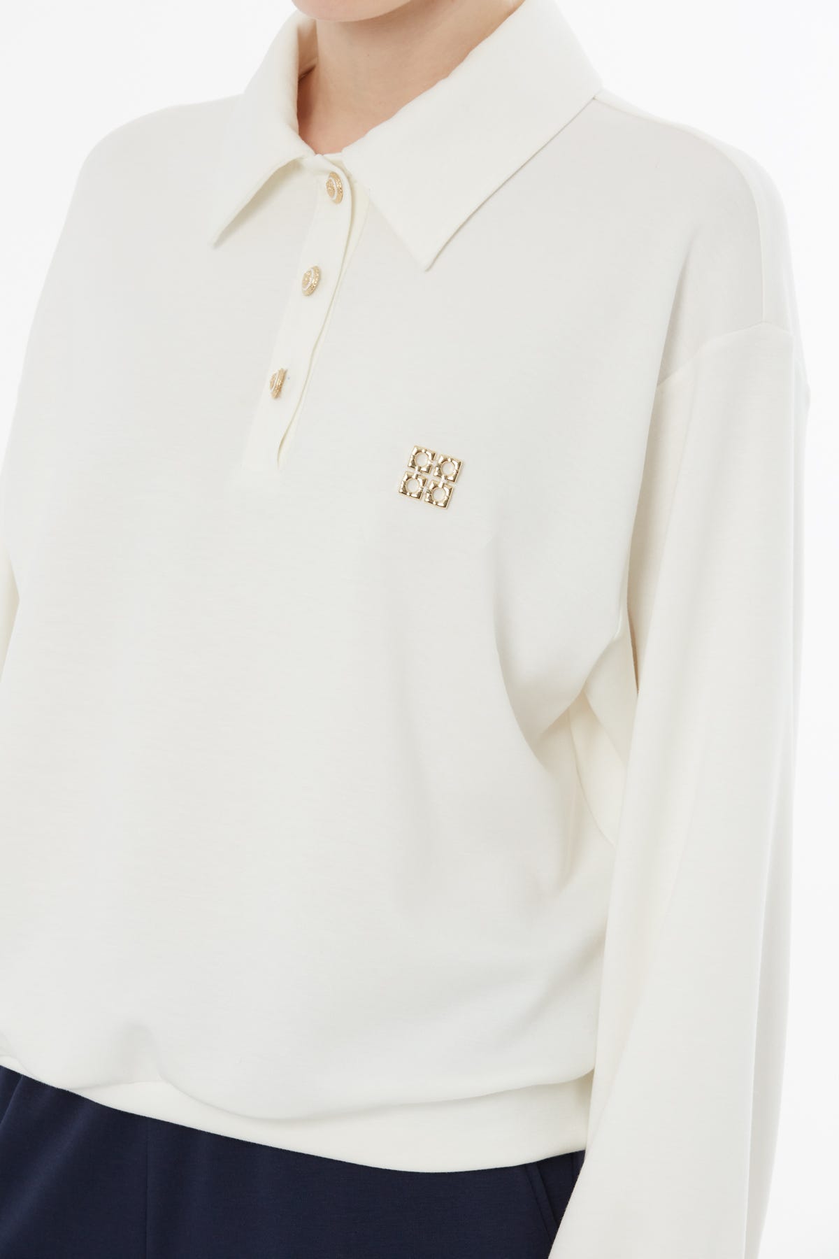 Düğmeli Uzun Kol Bluz ve Eşofman Takımı