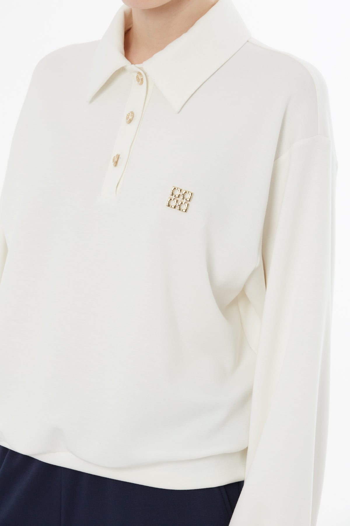 Düğmeli Uzun Kol Bluz ve Eşofman Takımı