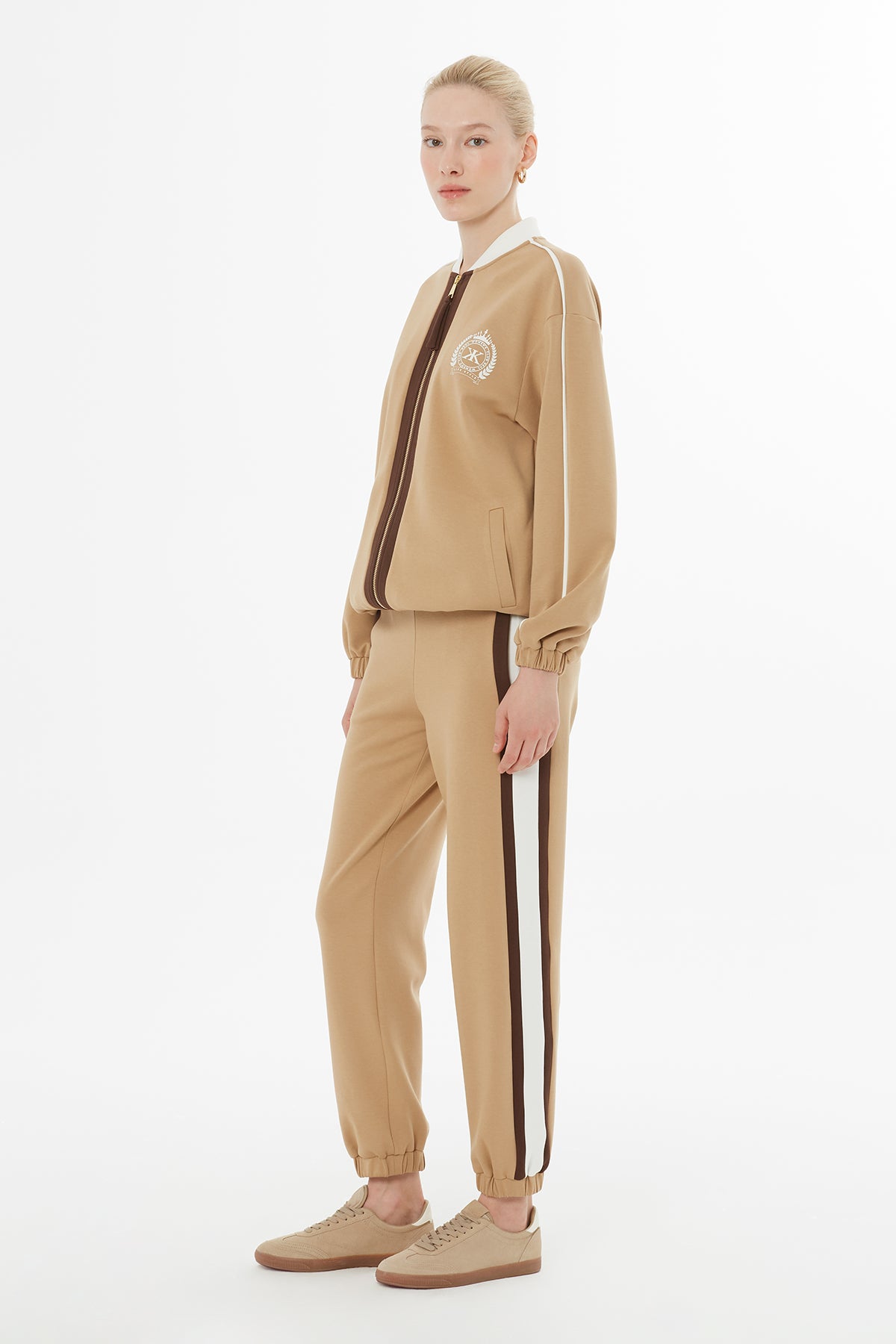 Fermuarlı Triko Yakalı Eşofman Takımı