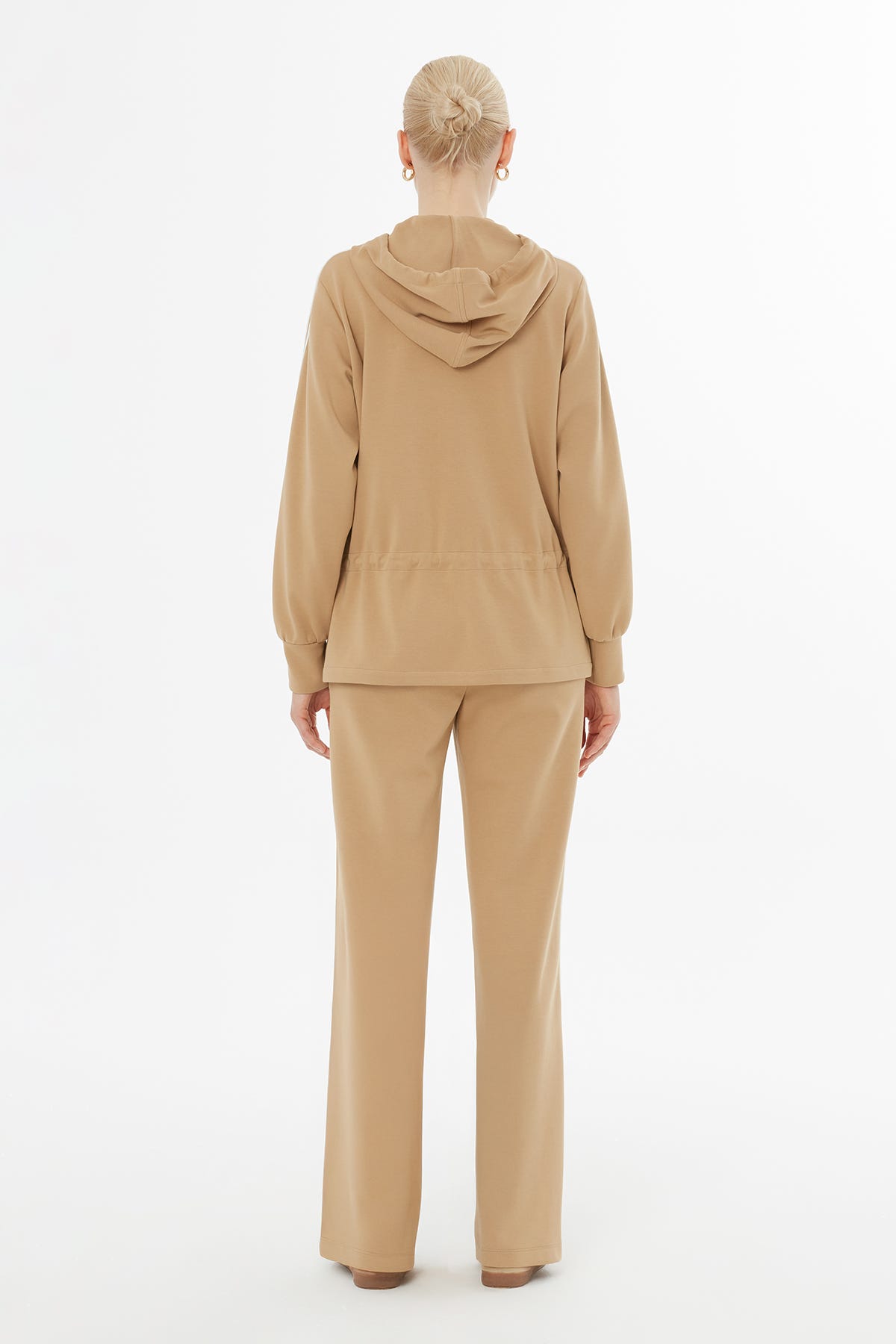 Kapüşonlu Eşofman Takımı