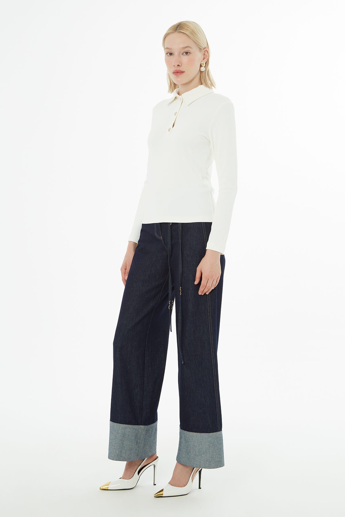 Yakalı Düğmeli Uzun Kol T-Shirt