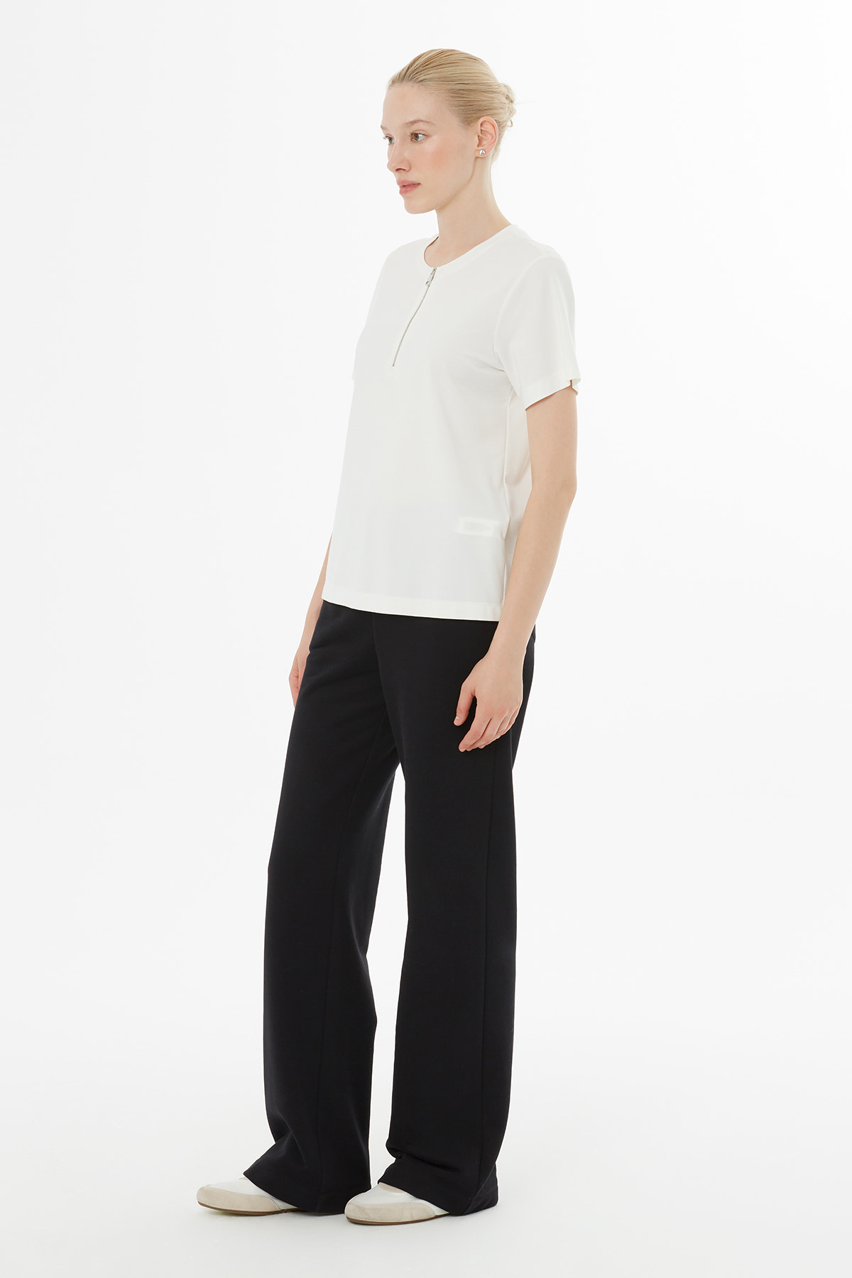 Önü Fermuarlı Arkada Baskılı T-Shirt