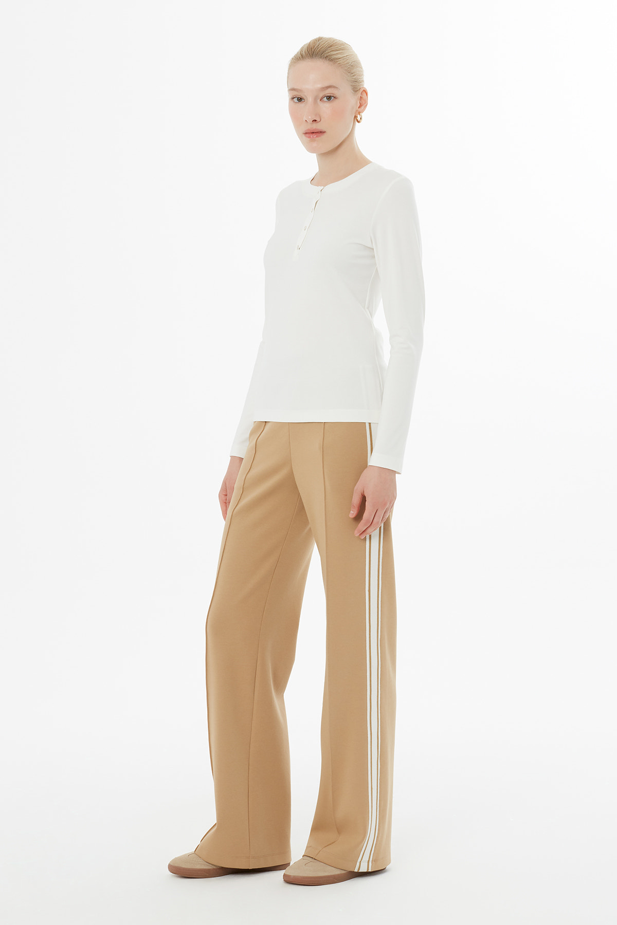 Ön Pat Çıtçıtlı Uzun Kol T-Shirt