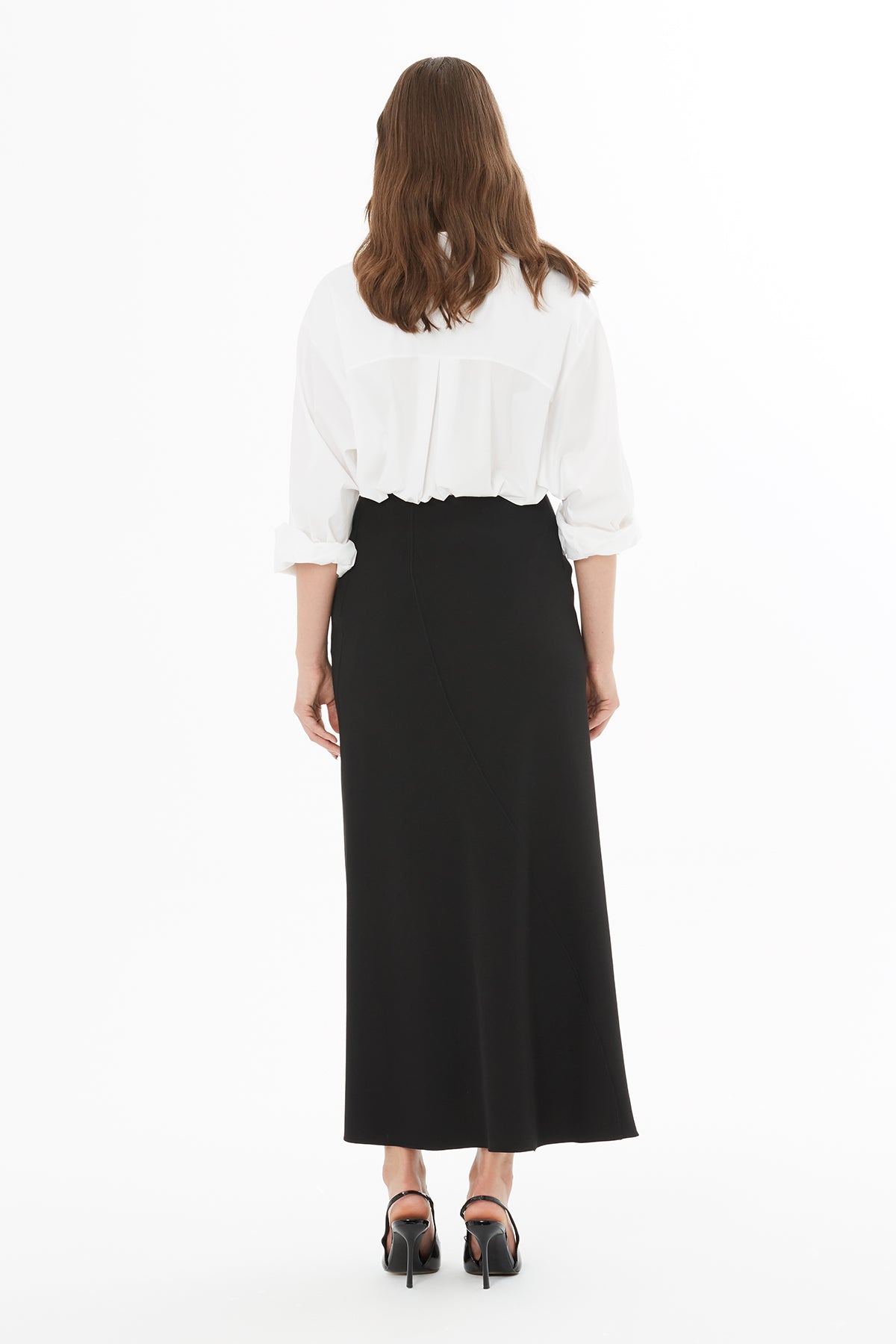 Yandan Fermuar Kapamalı Yırtmaçlı Logo Detaylı Etek