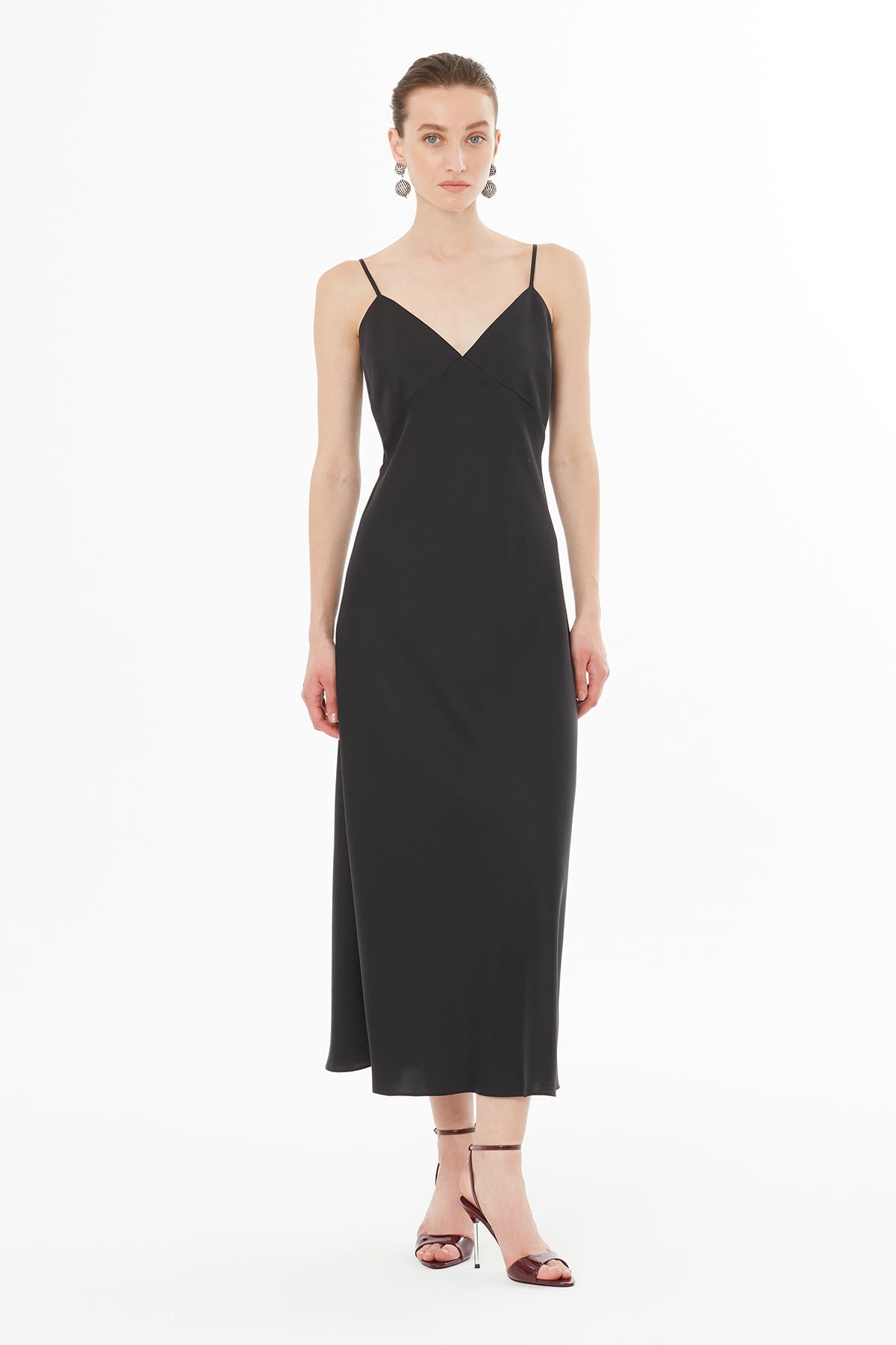 V Yaka Askılı Maxi Elbise
