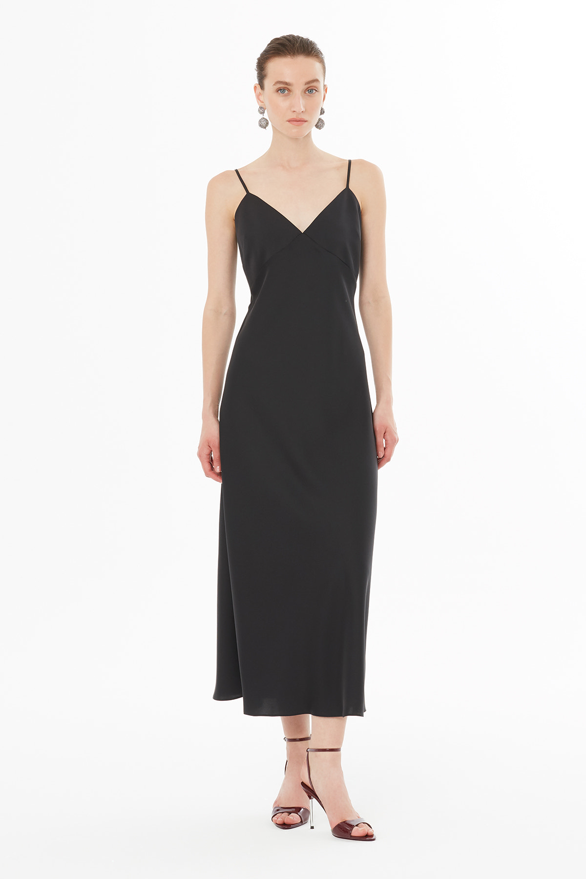 V Yaka Askılı Maxi Elbise