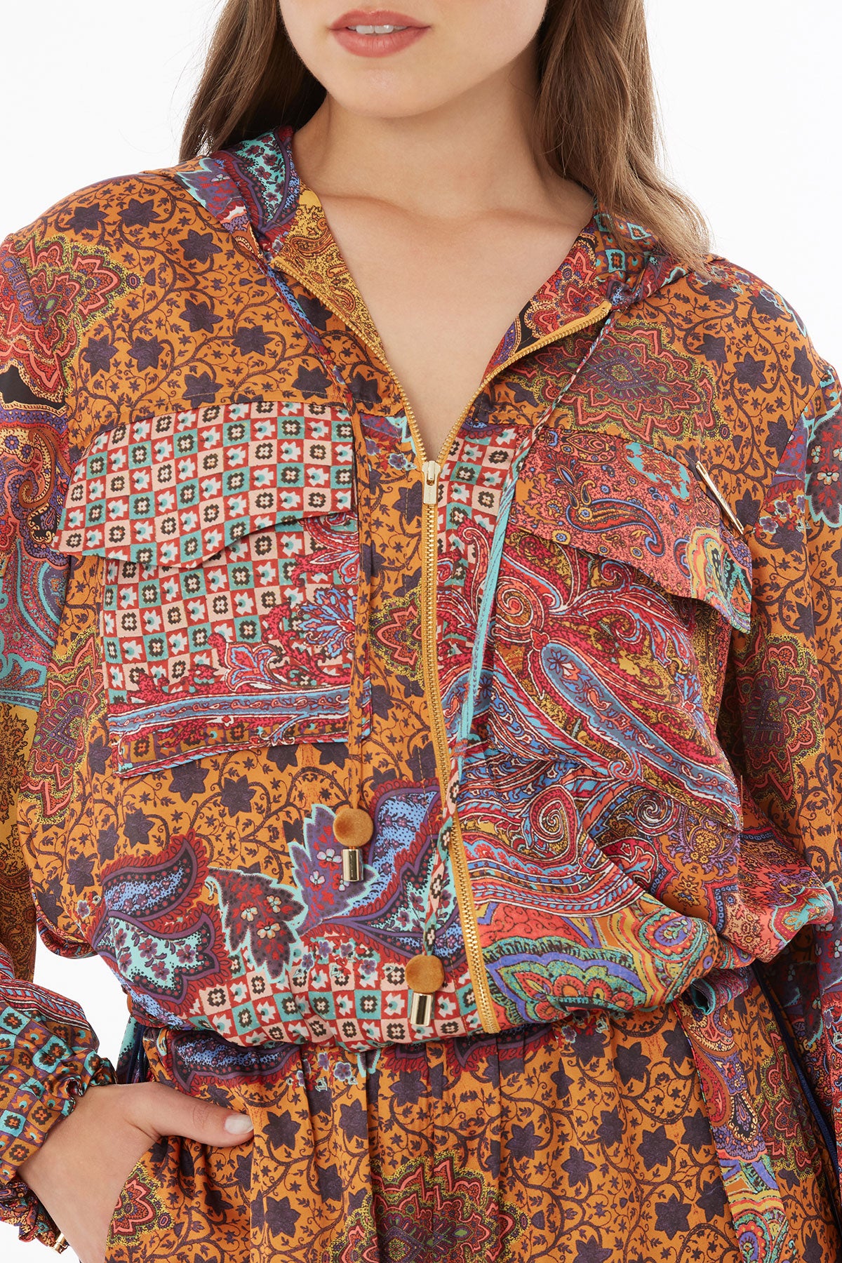 Kapüşon Yakalı Beli Lastikli Ceket