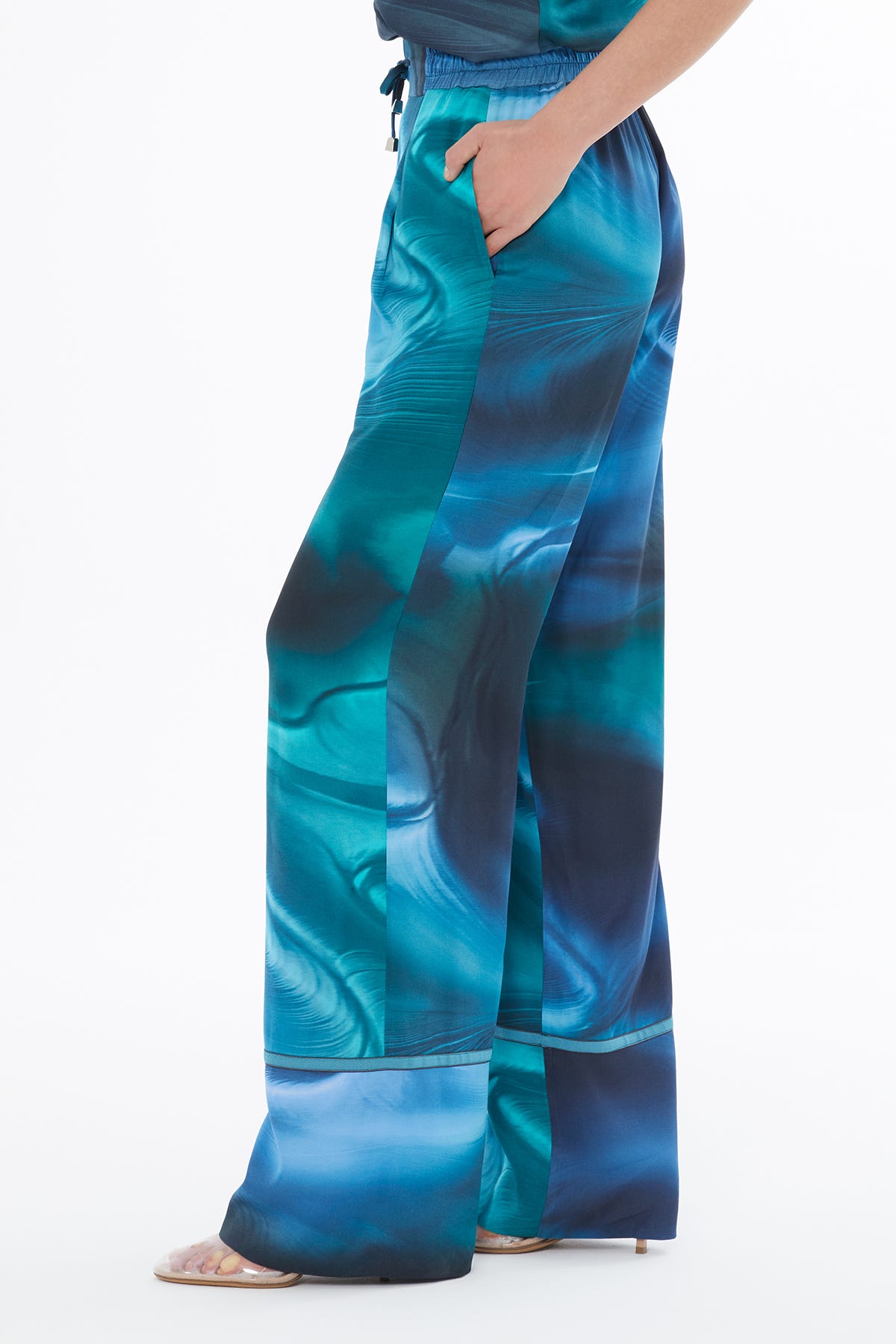 Çizgi Desenli Bol Kesim Astarsız Pantolon