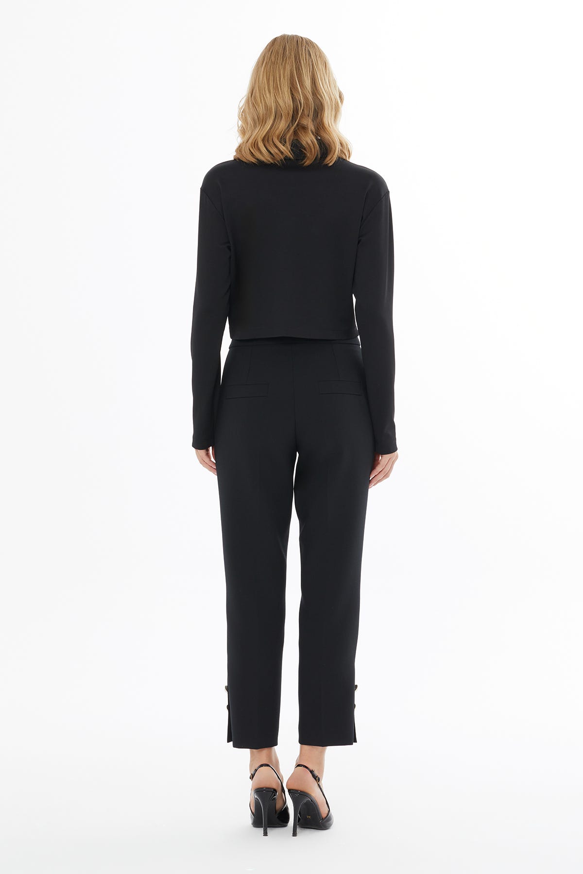 Düğme Detaylı Yüksek Bel Havuç Pantolon