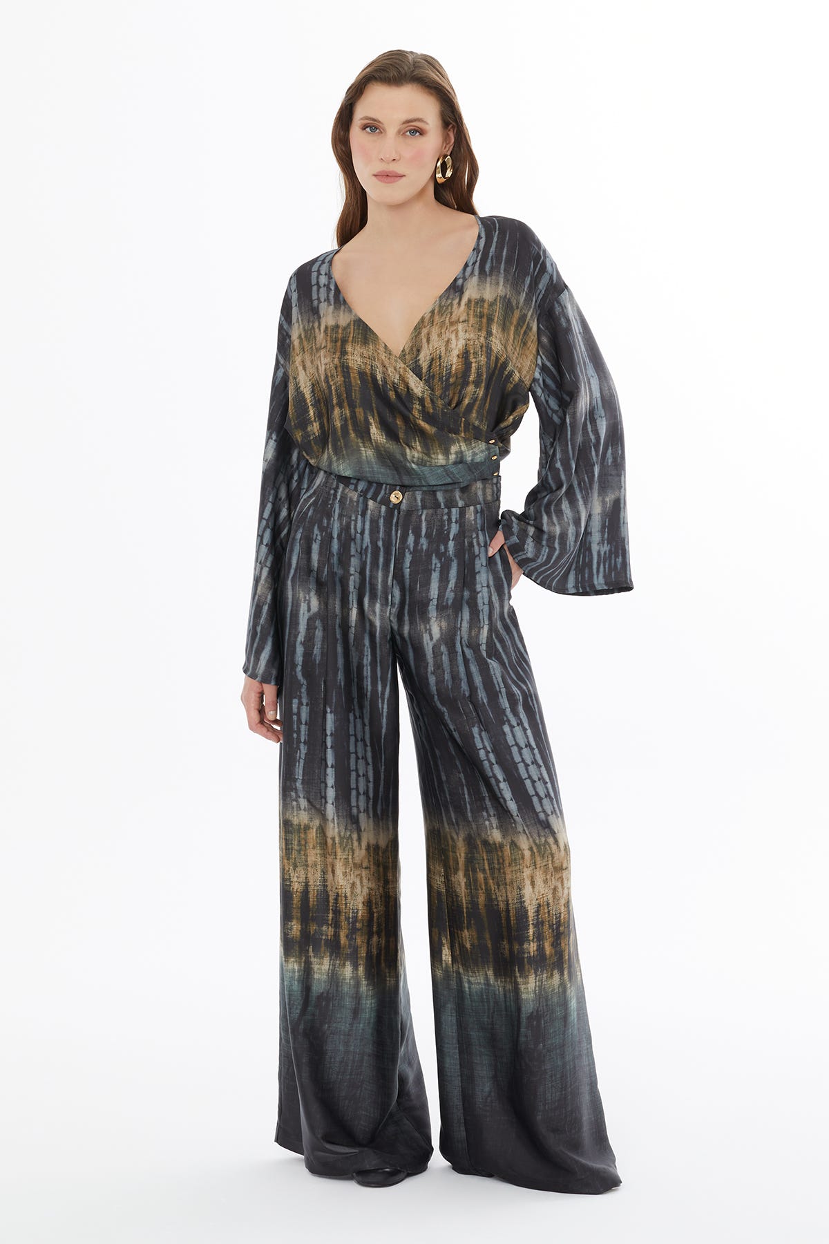 Pili Detaylı Cepli Desenli Rahat Kesim Pantolon