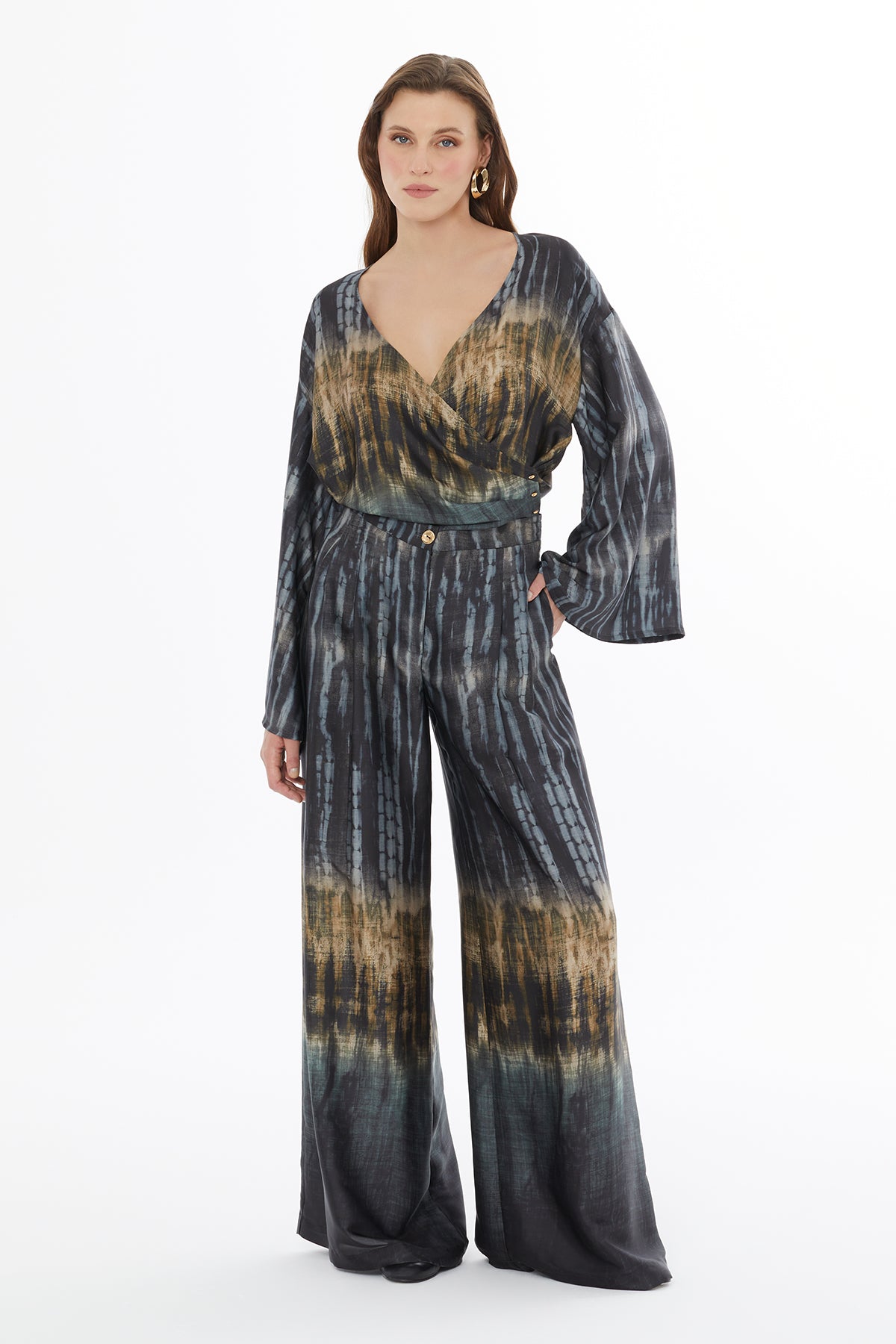 Pili Detaylı Cepli Desenli Rahat Kesim Pantolon