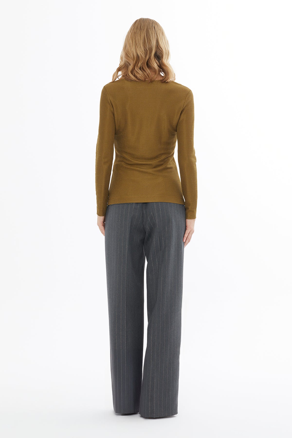 V Yakalı Taş İşleme Detaylı Bluz