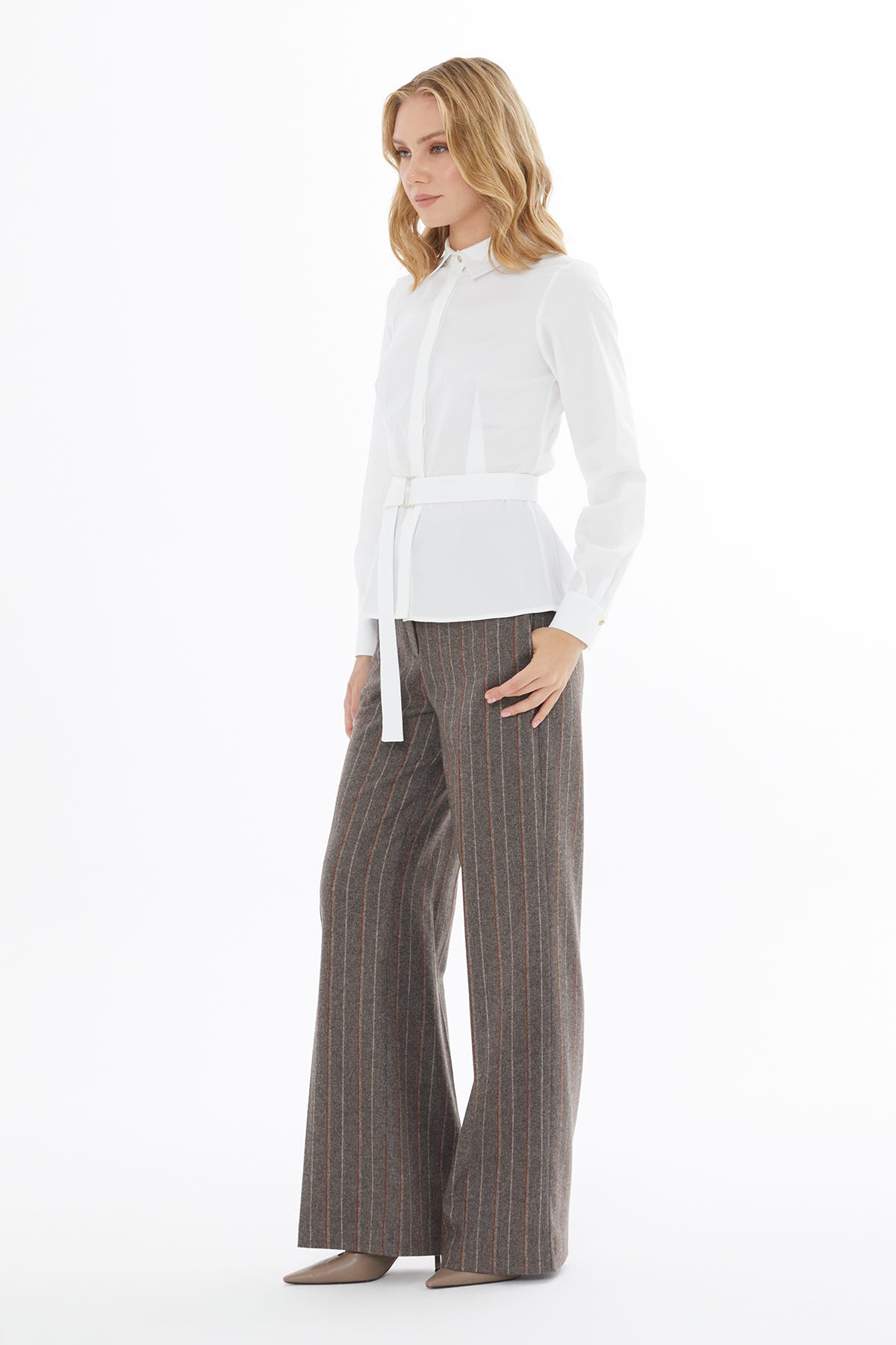 Gömlek Yakalı Belden Kuşaklı Uzun Kollu Gömlek