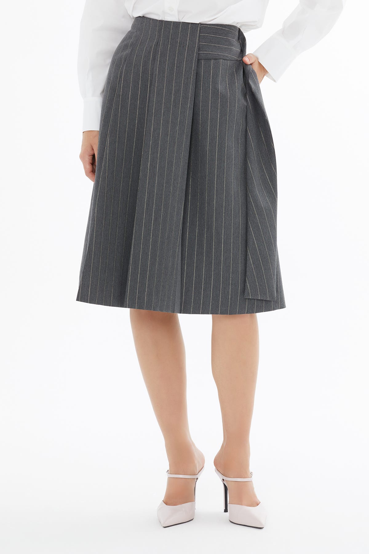 Yandan Fermuar Kapamalı Pileli Etek