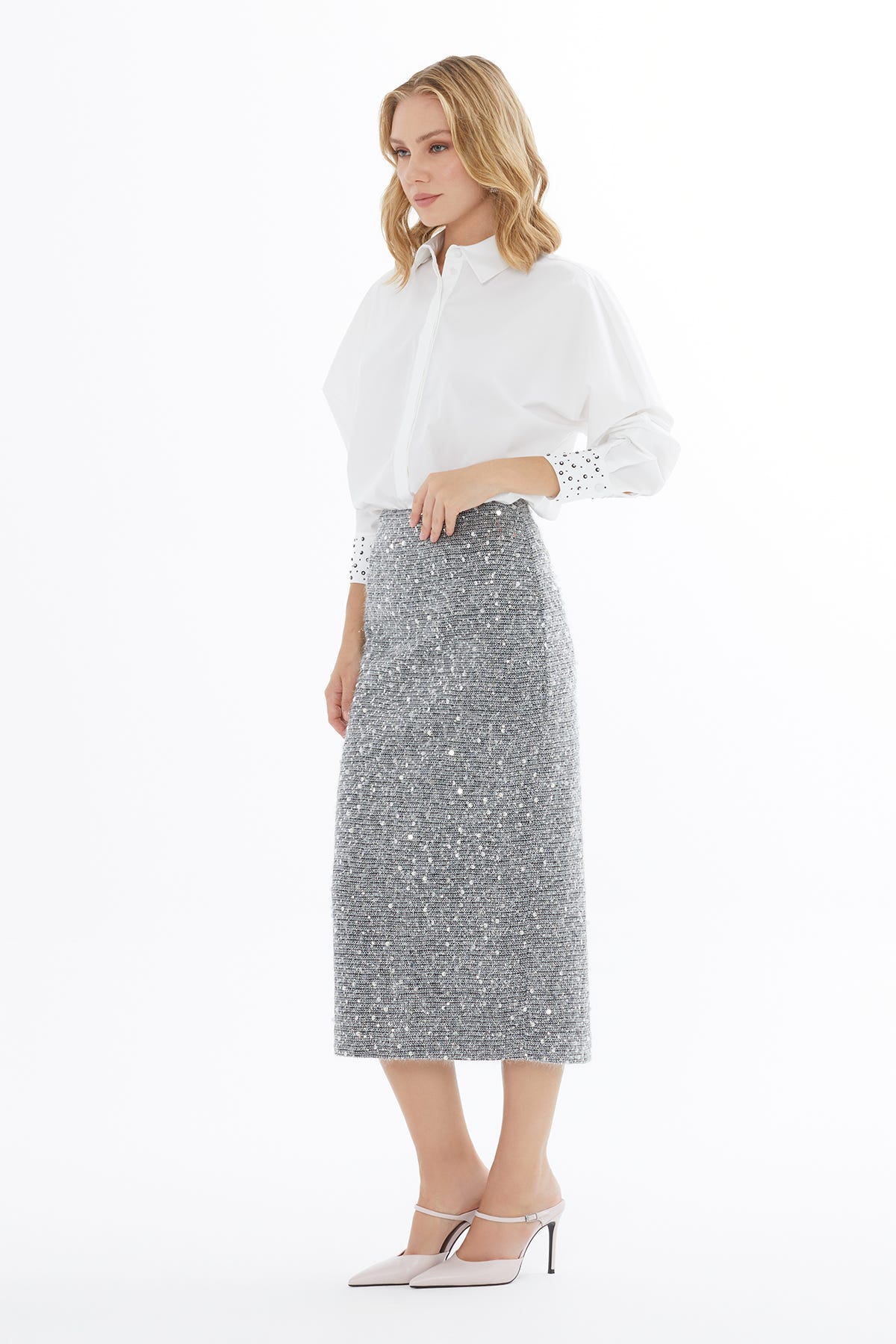 Arkadan Fermuar Kapamalı Yırtmaçlı Etek