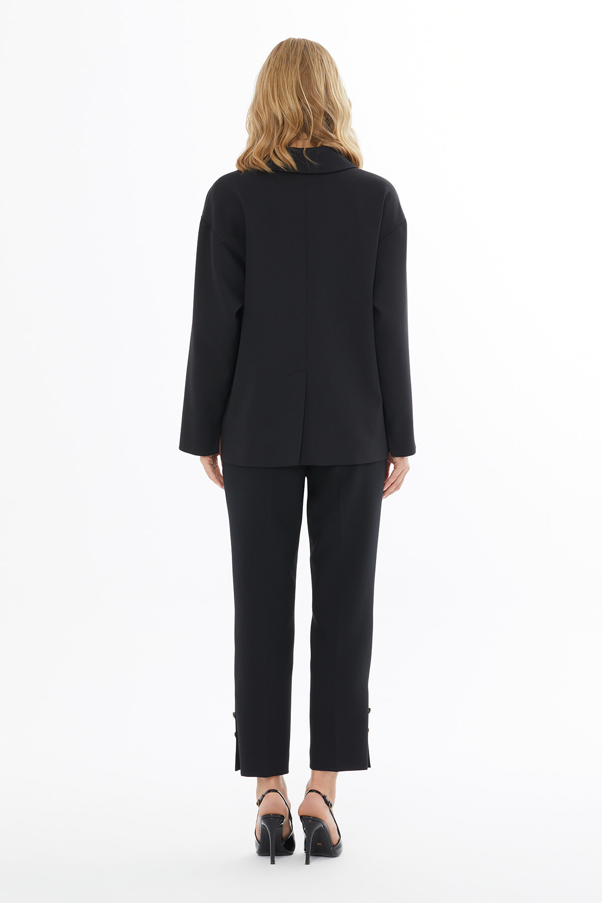 Fileto Cep Detaylı Mono Kapamalı Ceket