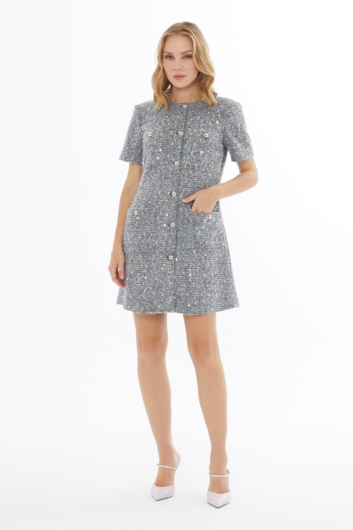 Yuvarlak Yaka Düğme Kapamalı Kısa Kollu Mini Elbise