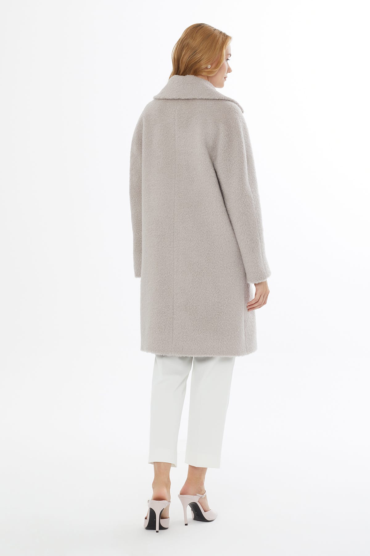 Erkek Yakalı Düğme Detaylı  Cepli Kaban